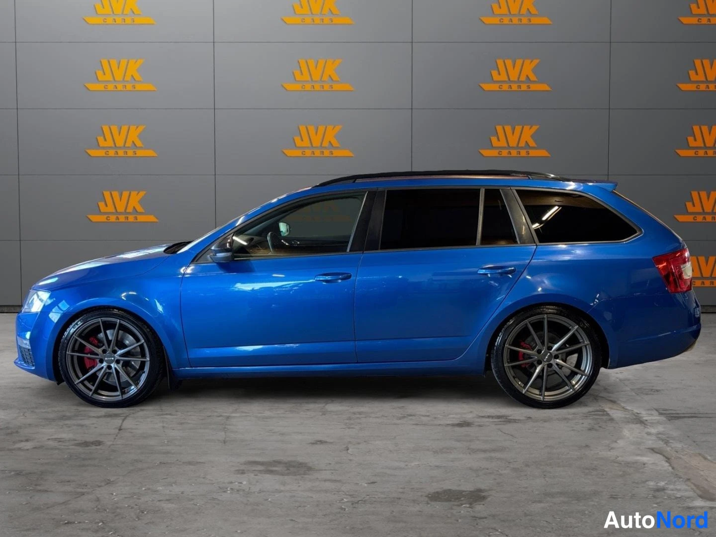 Blue Skoda Octavia 2014, rear three-quarter, photo 6