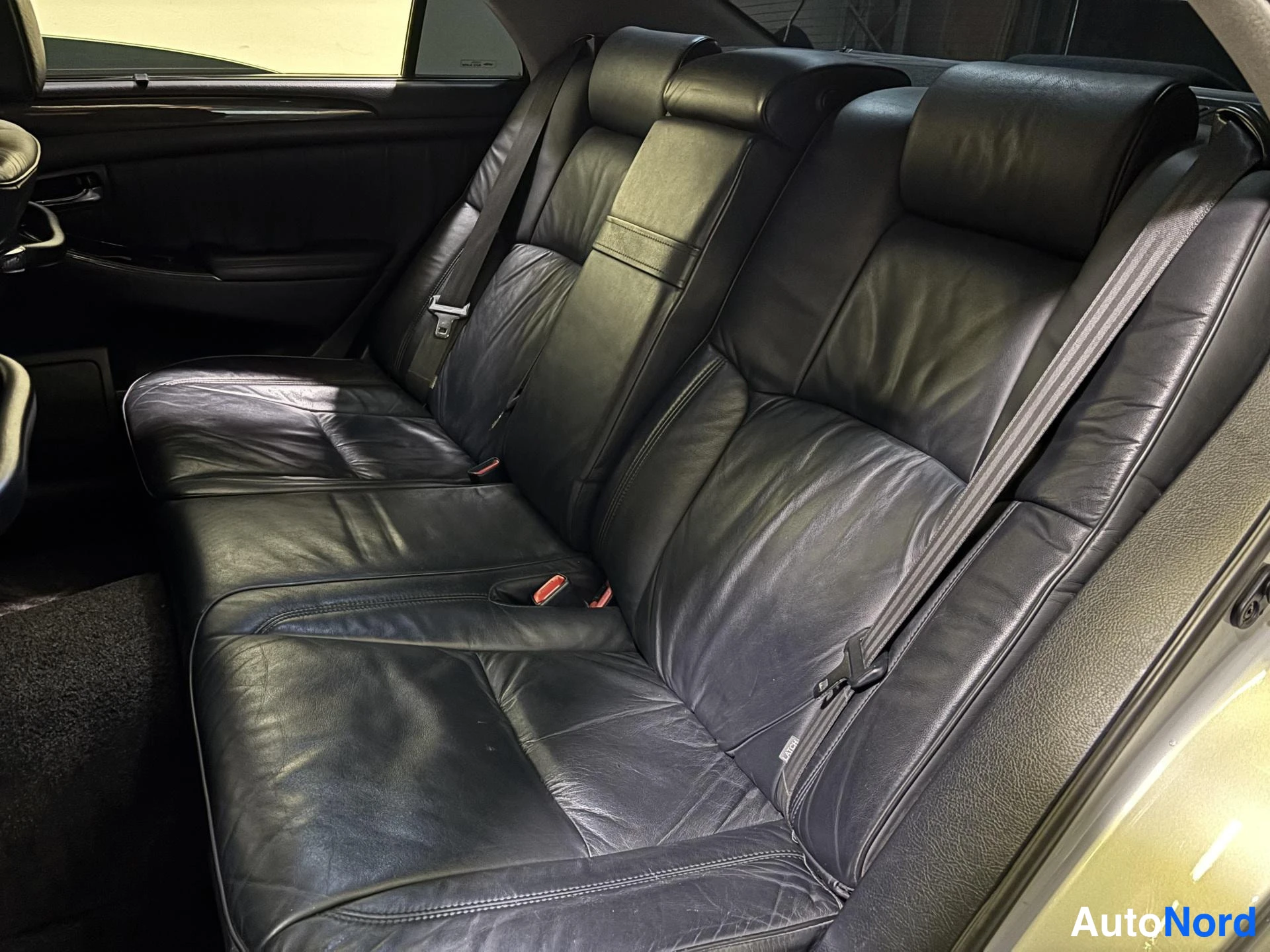 White Toyota Crown 2006, rear seats, photo 9