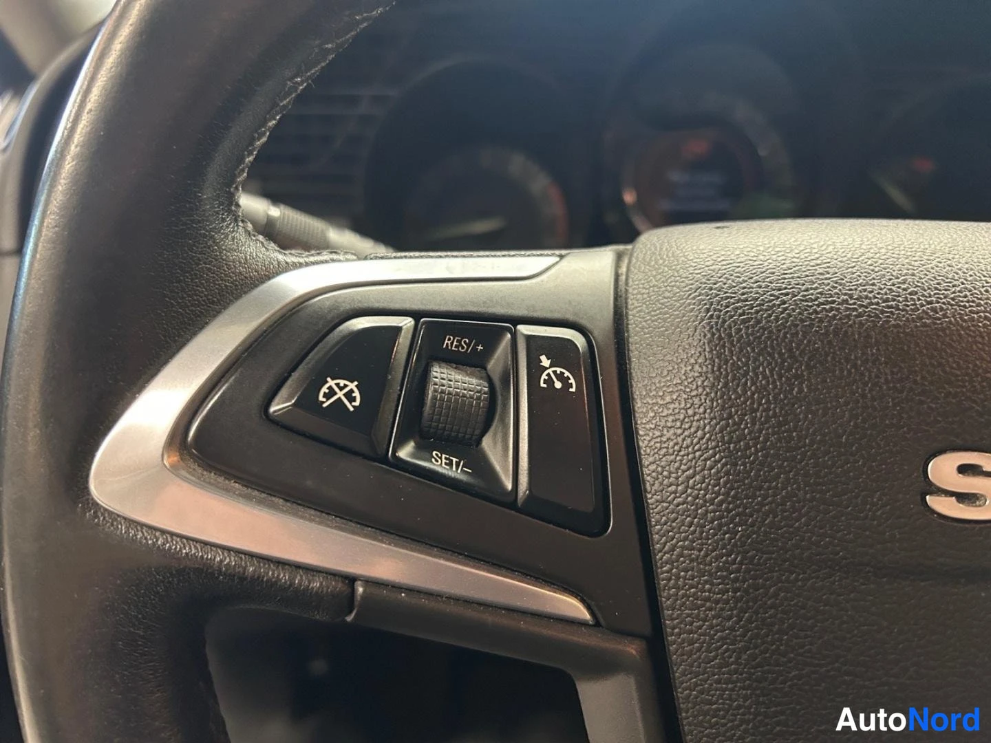 Black Saab 9-5 2011, detail, photo 12