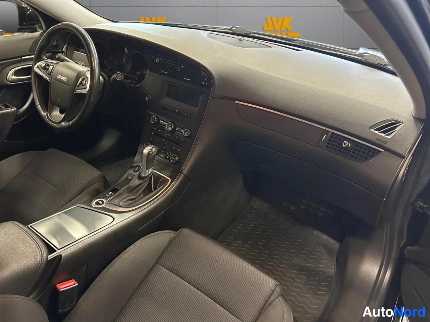 Black Saab 9-5 2011, cockpit, photo 9