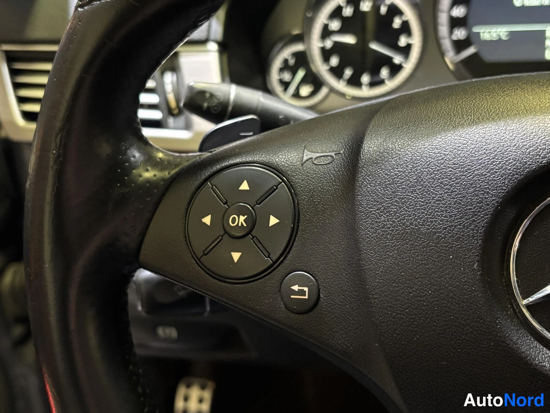 Grey Mercedes-Benz E 2010, photo 18