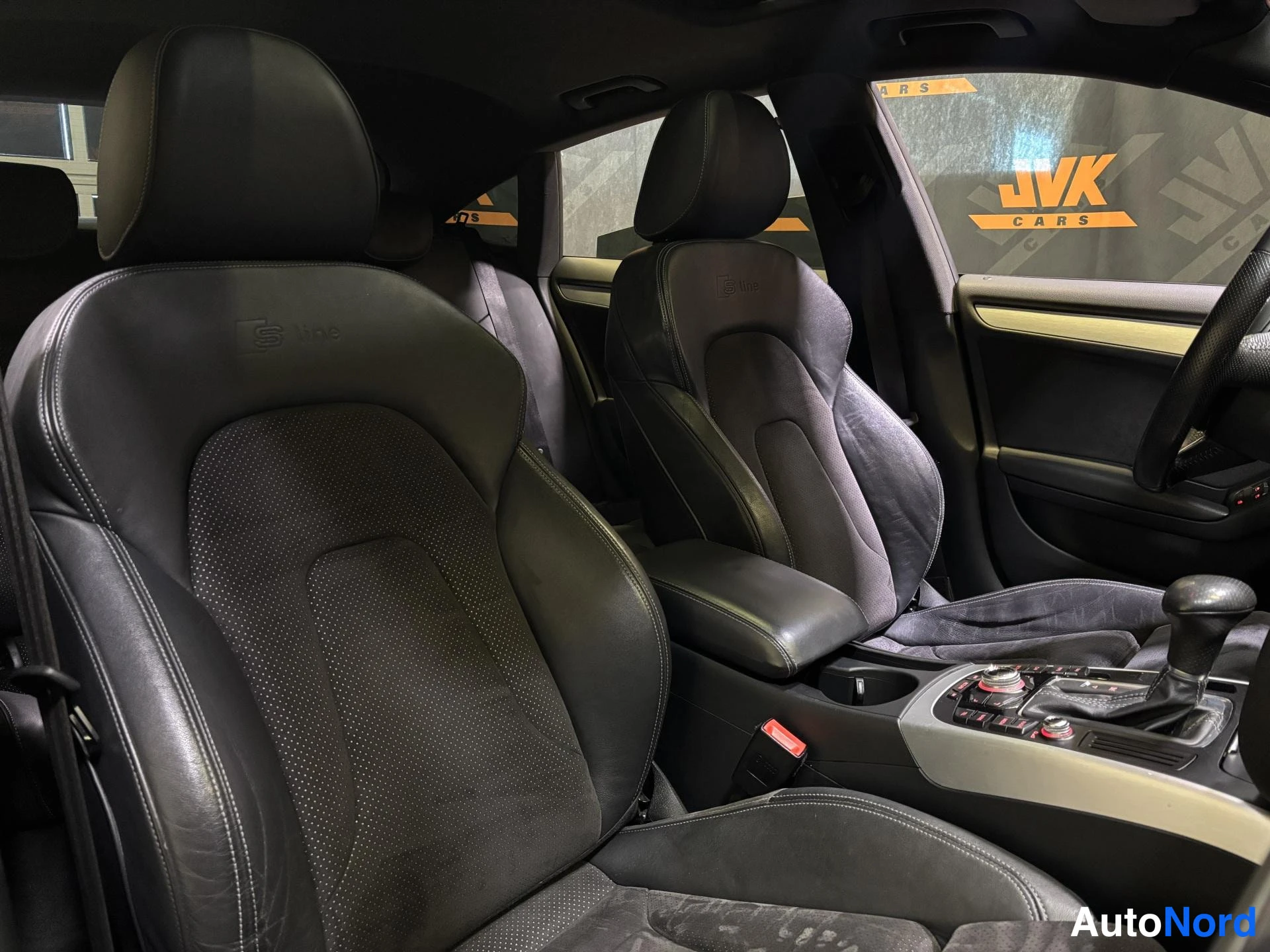 Black Audi A5 2012, front seats, photo 10