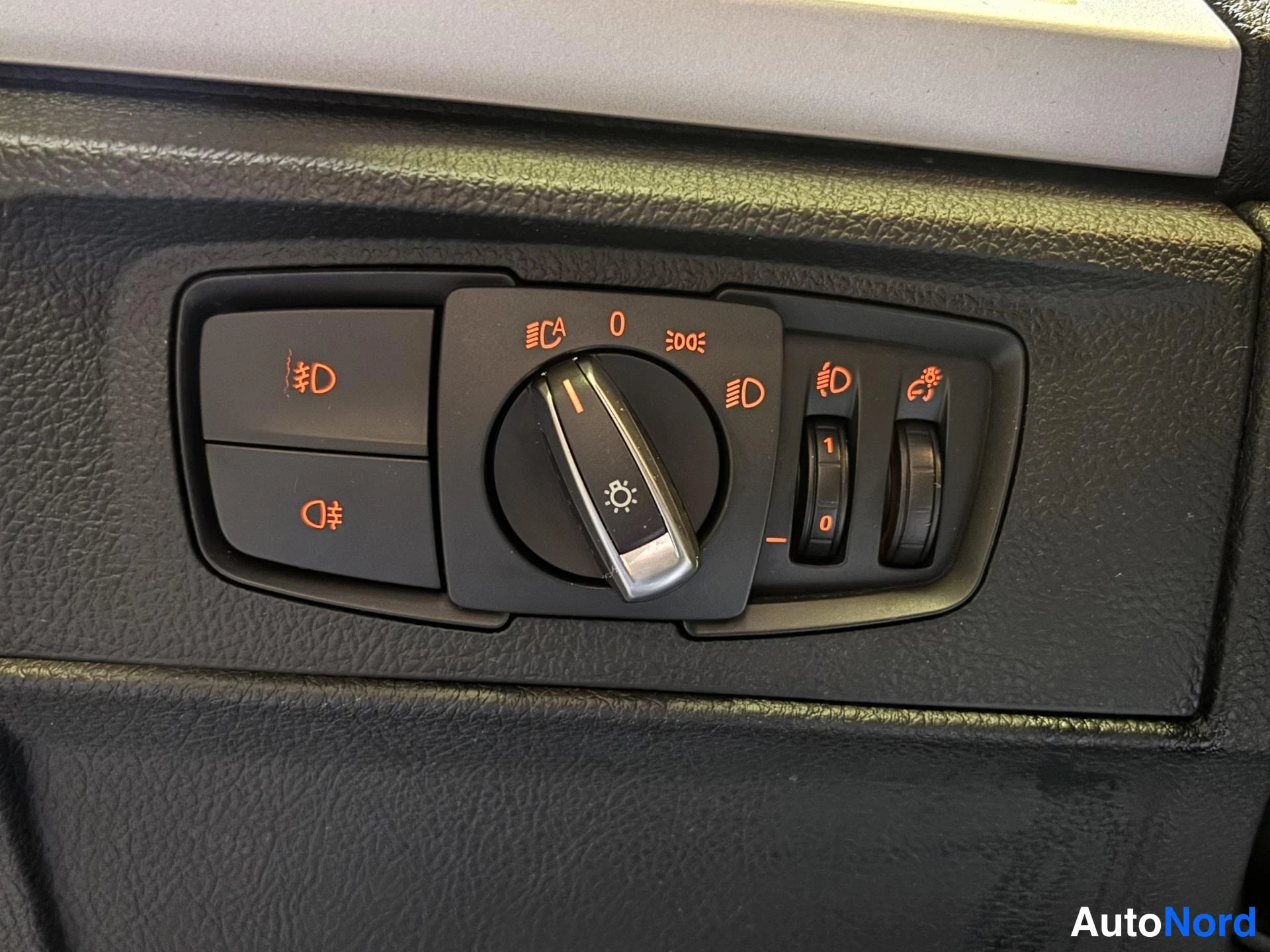 Black BMW 116i 2013, detail, photo 14
