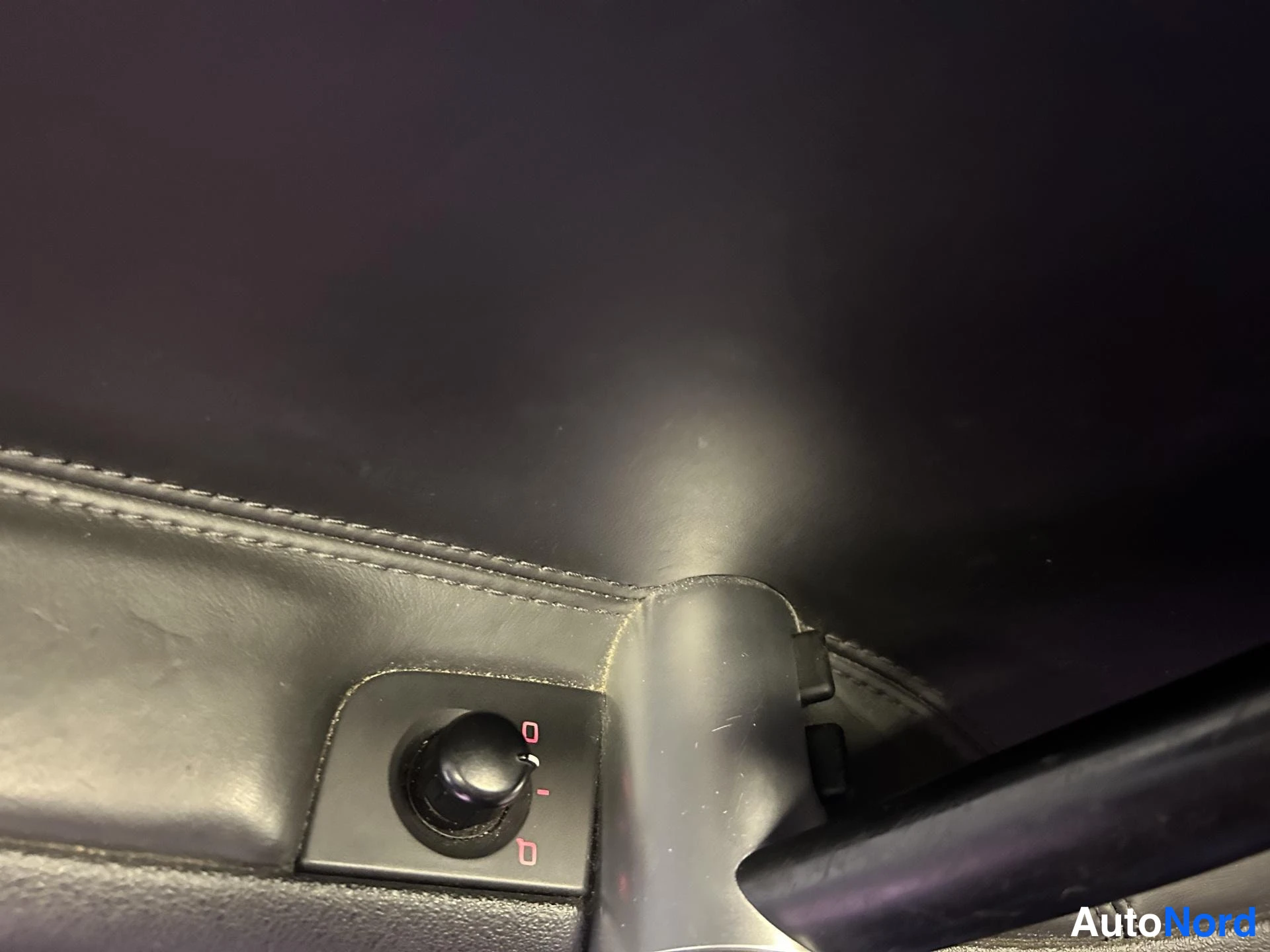 Black Audi TT 2005, detail, photo 14