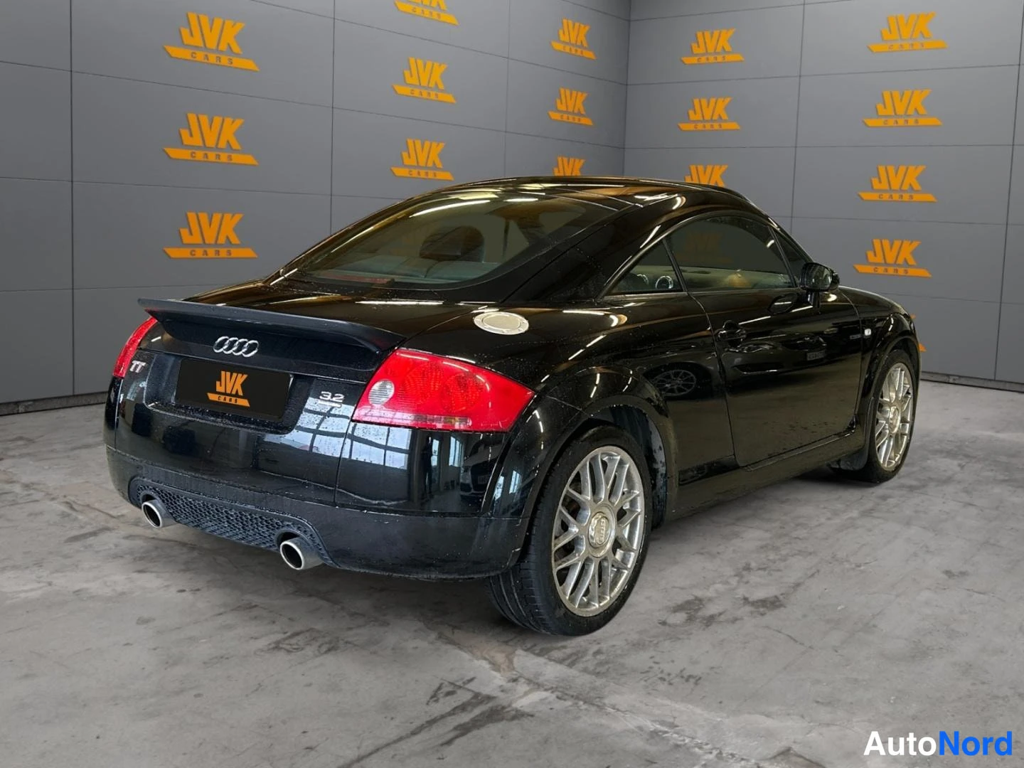 Black Audi TT 2005, rear three-quarter, photo 5