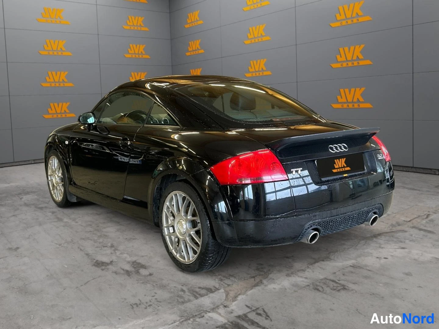 Black Audi TT 2005, rear three-quarter, photo 6