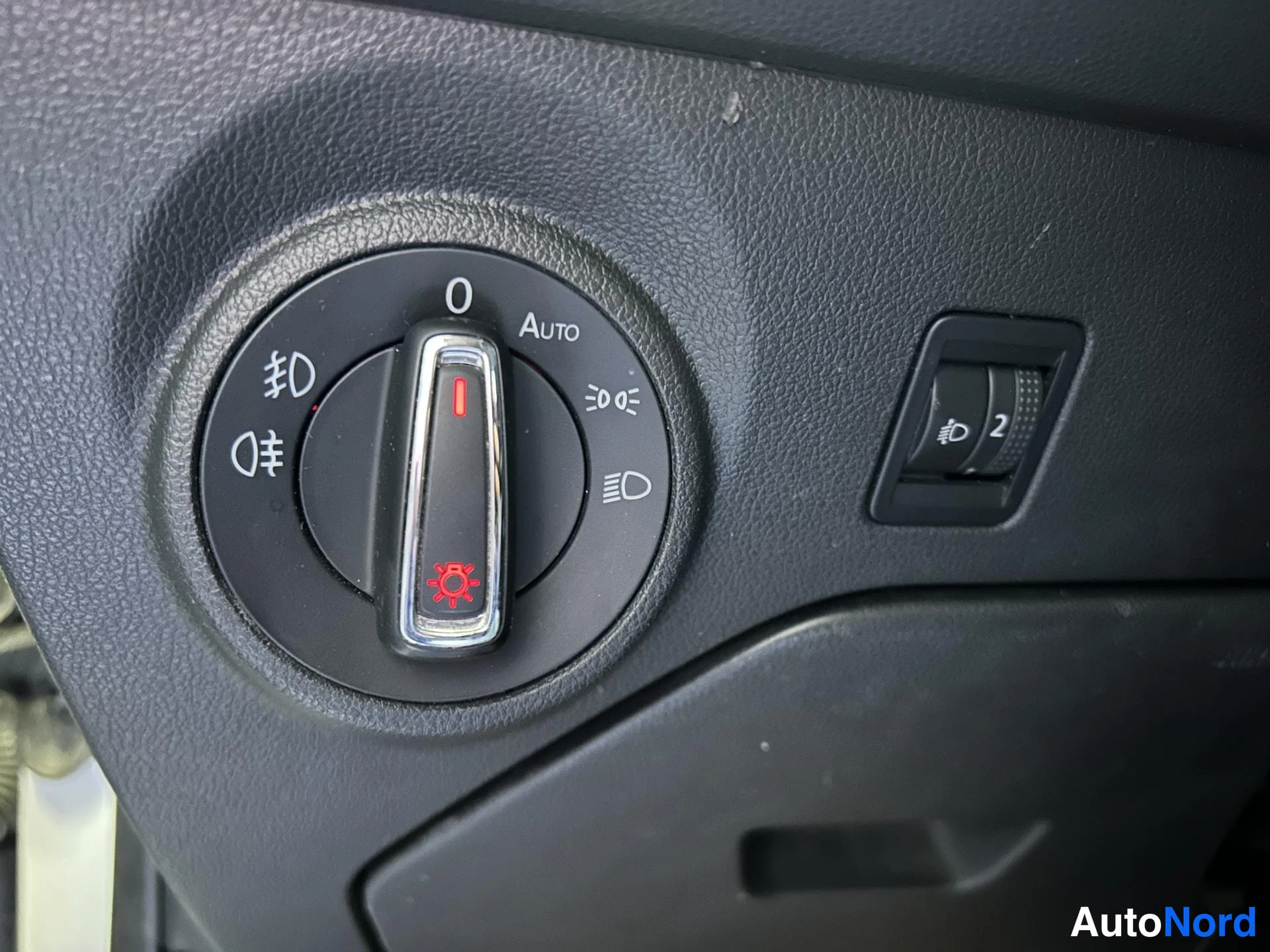 White Seat Leon ST 2017, detail, photo 14
