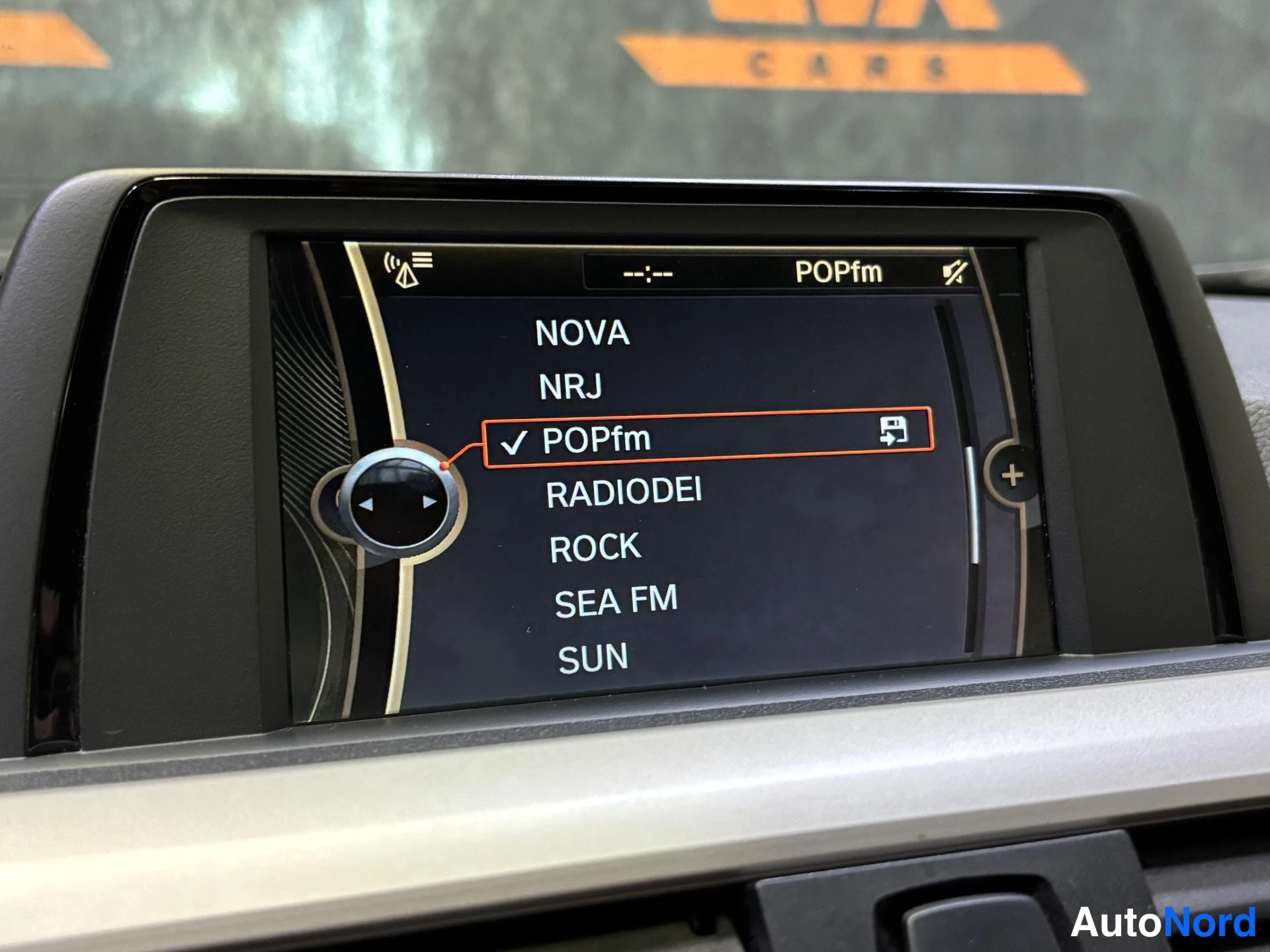 Black BMW 320d xDrive 2013, detail, photo 12
