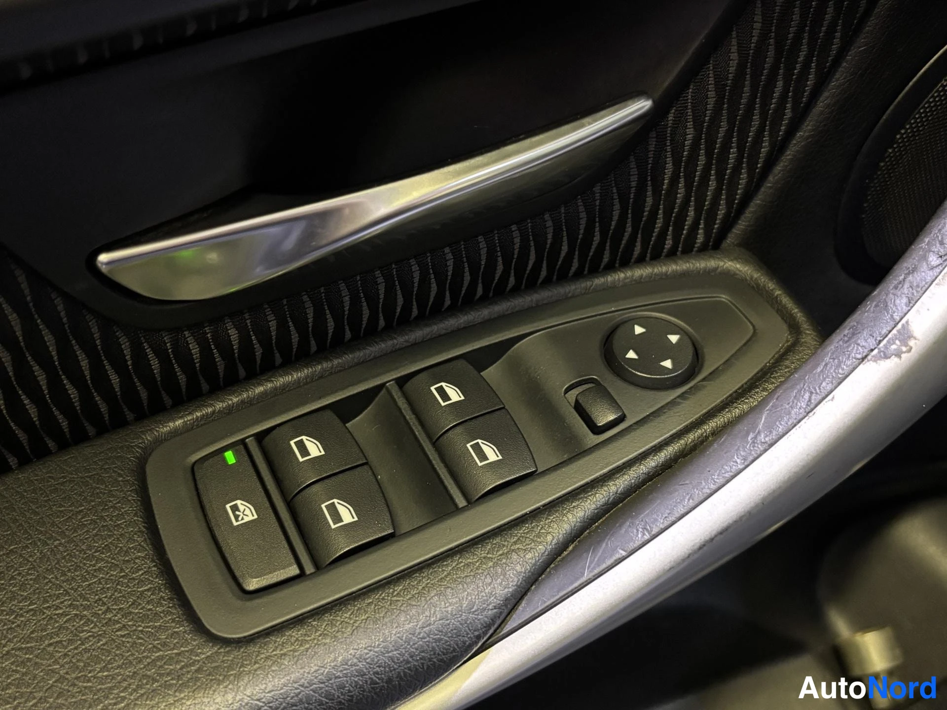 Black BMW 320d xDrive 2013, detail, photo 16