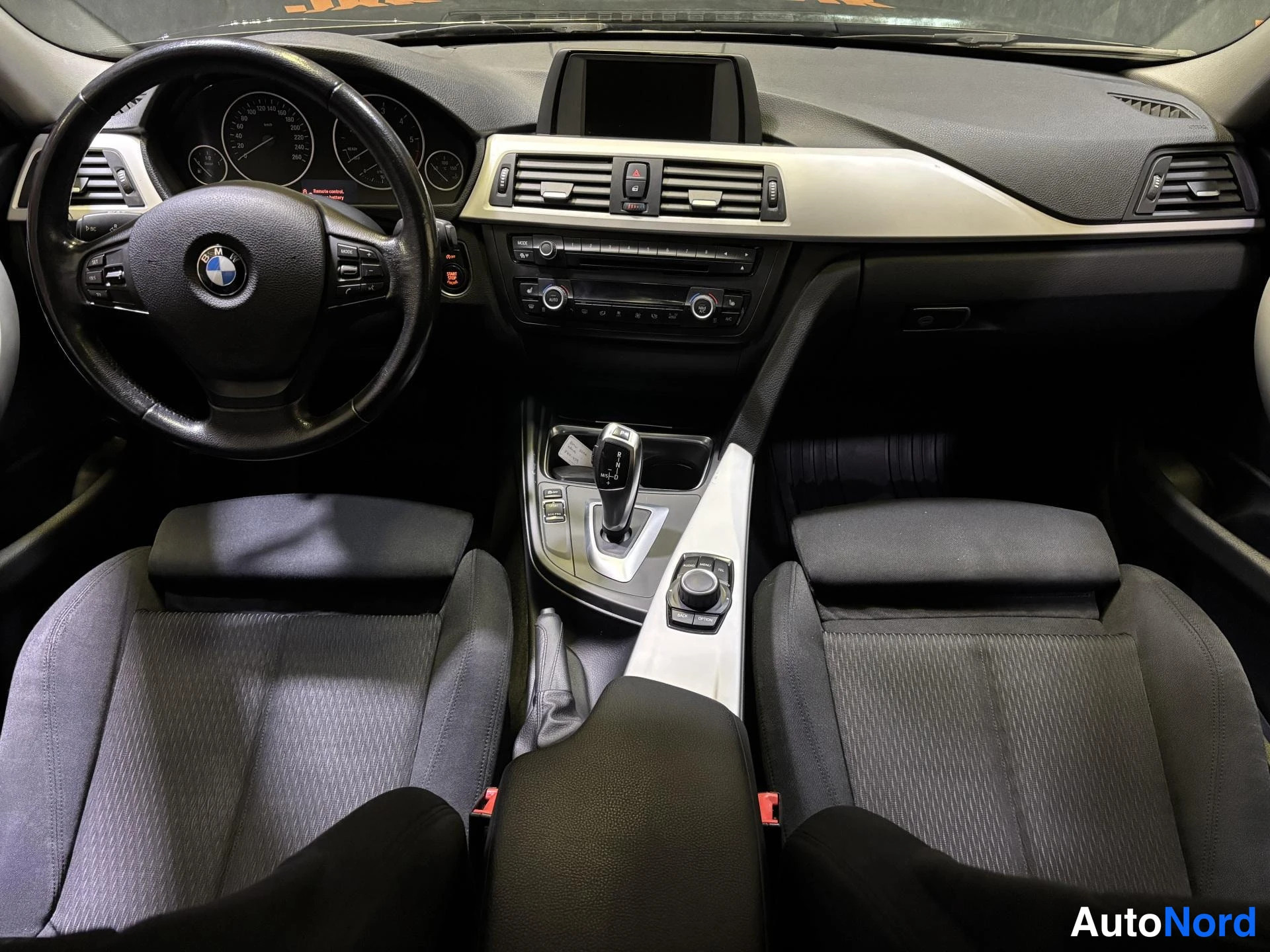 Black BMW 320d xDrive 2013, cockpit, photo 6