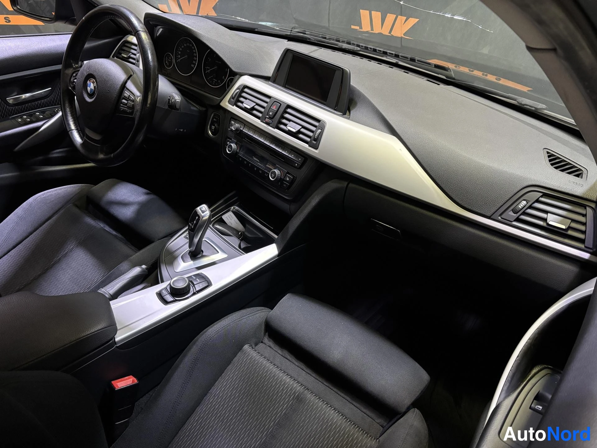Black BMW 320d xDrive 2013, cockpit, photo 7