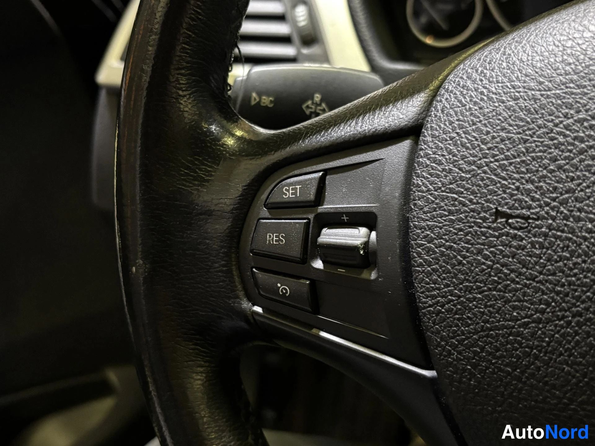 Black BMW 320d xDrive 2013, detail, photo 10