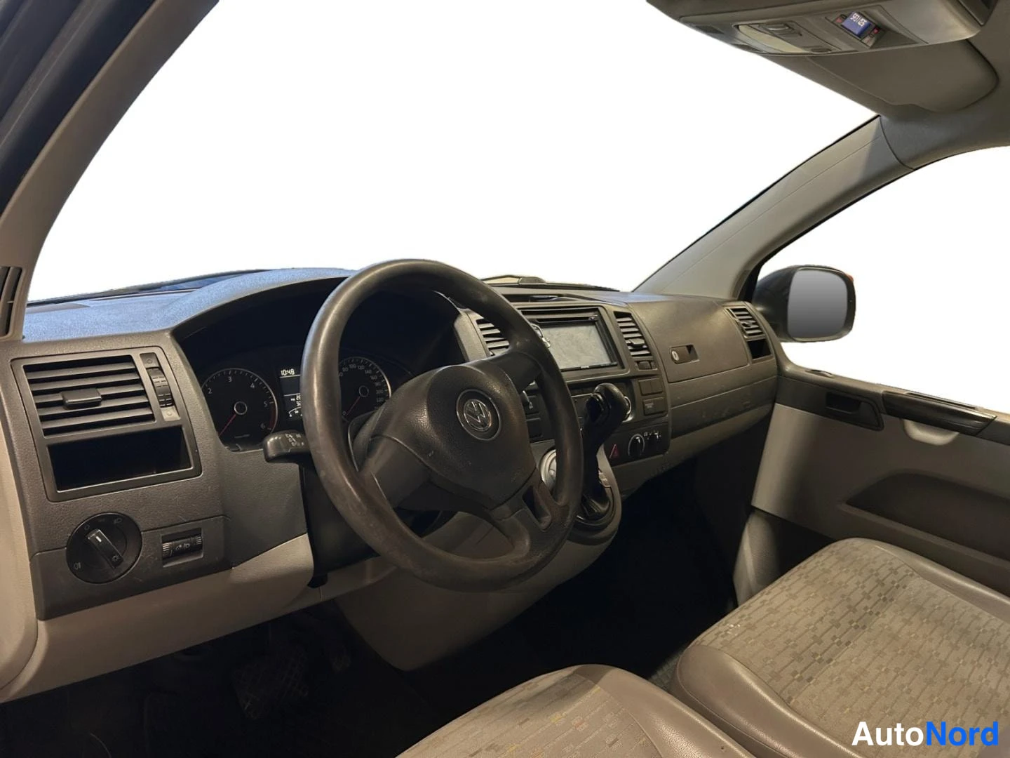Grey Volkswagen Transporter 2010, cockpit, photo 7