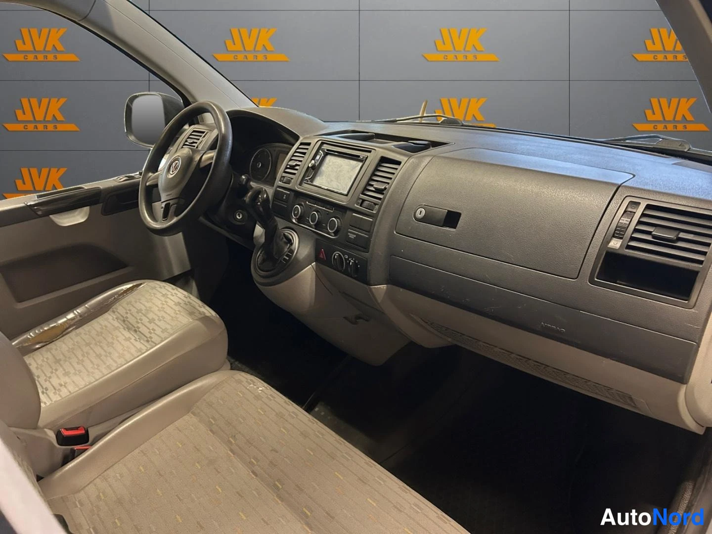 Grey Volkswagen Transporter 2010, cockpit, photo 9