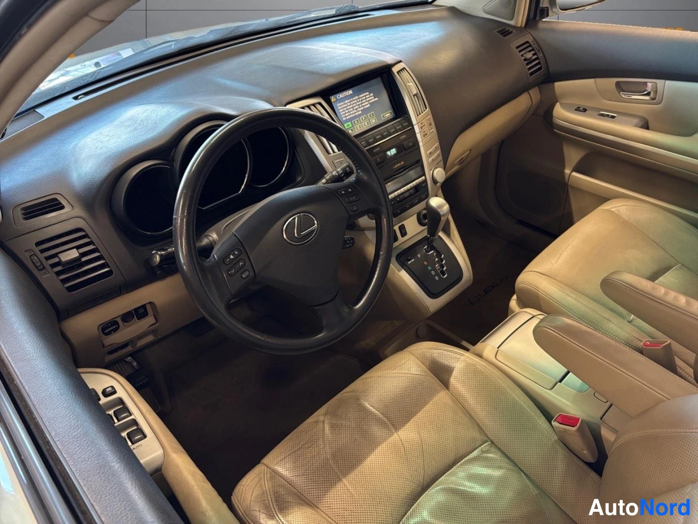 Green Lexus RX 2006, cockpit, photo 7