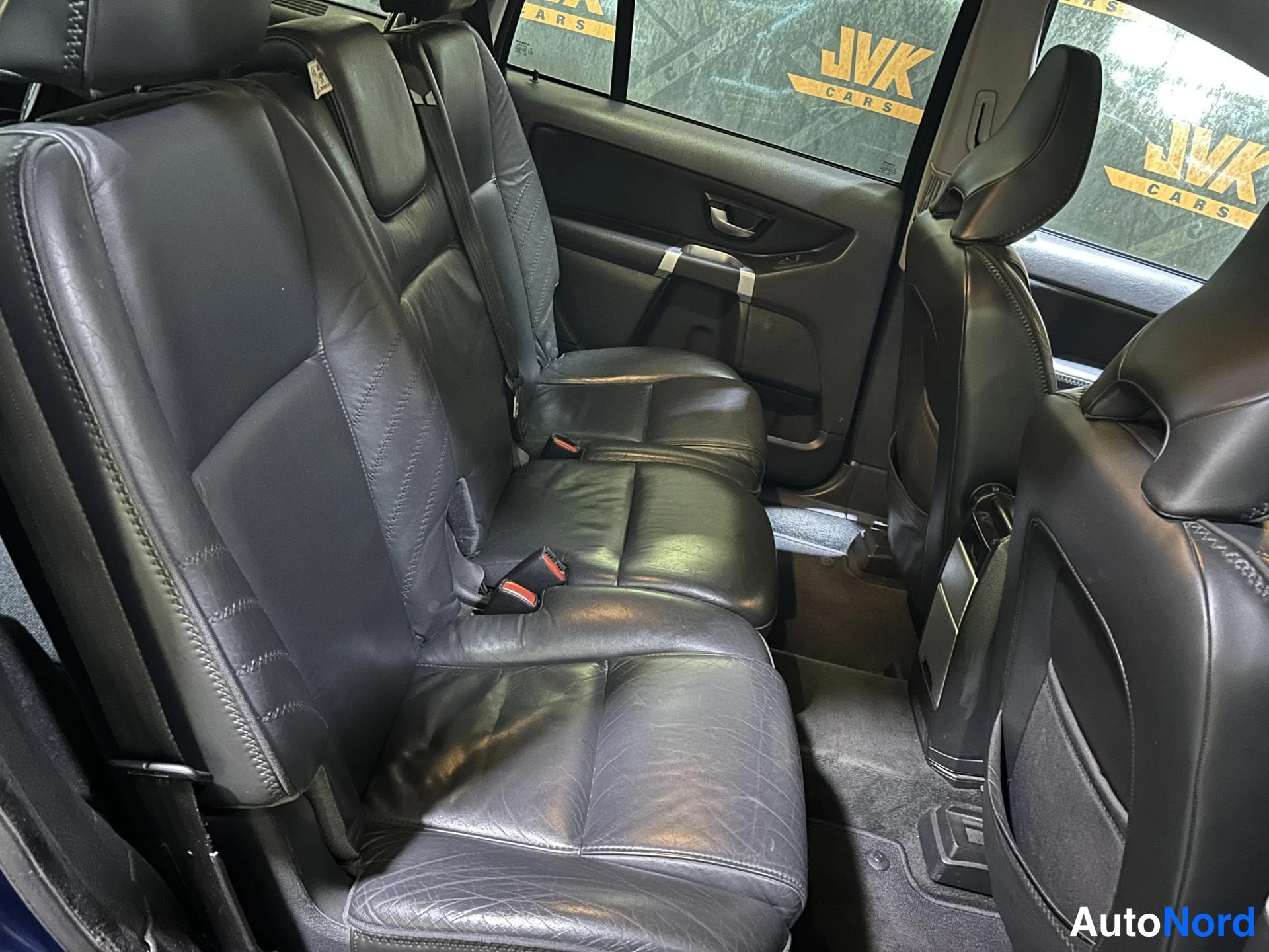 Blue Volvo XC90 2009, rear seats, photo 9
