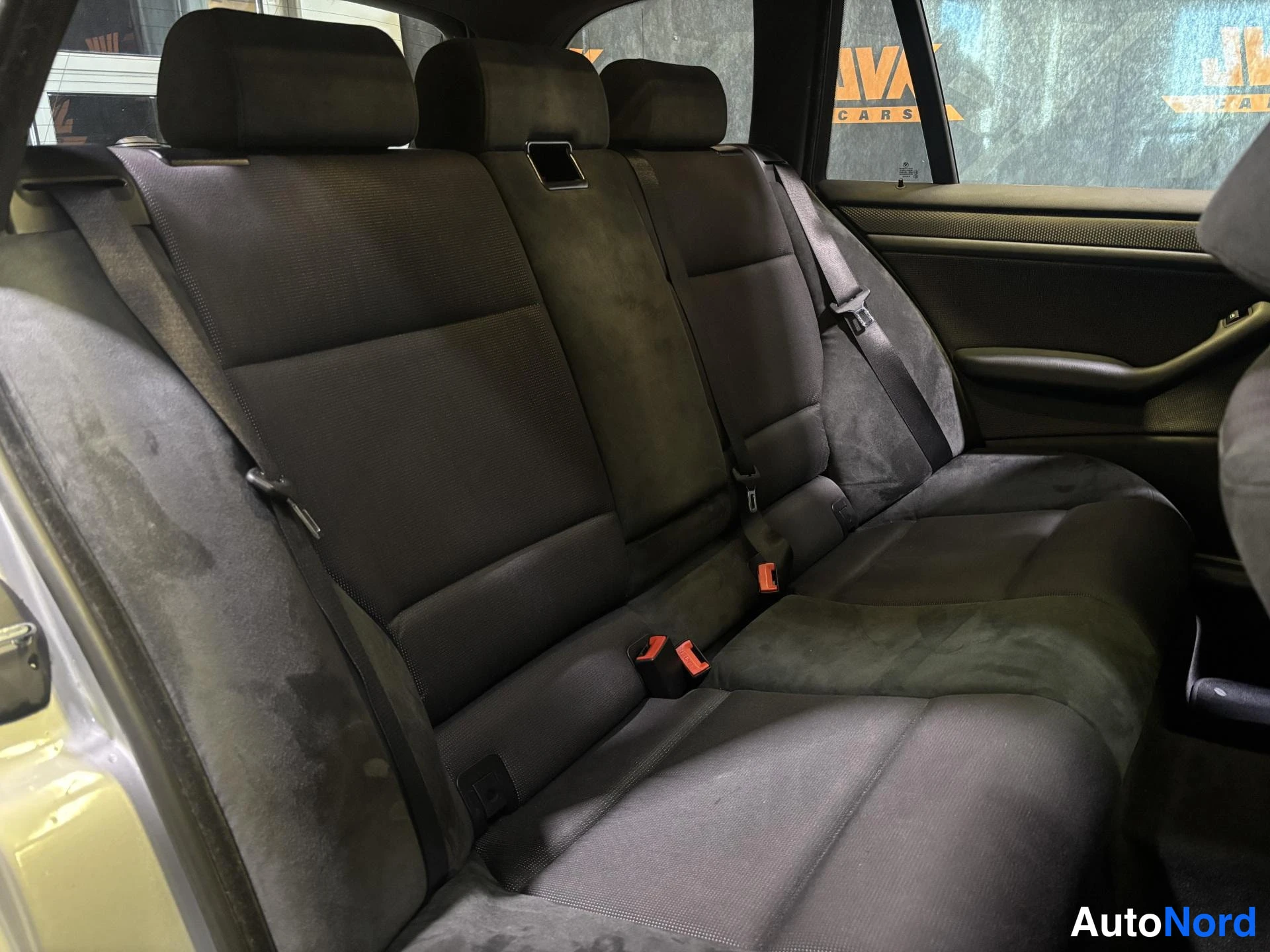 Grey BMW 330i 2005, rear seats, photo 11