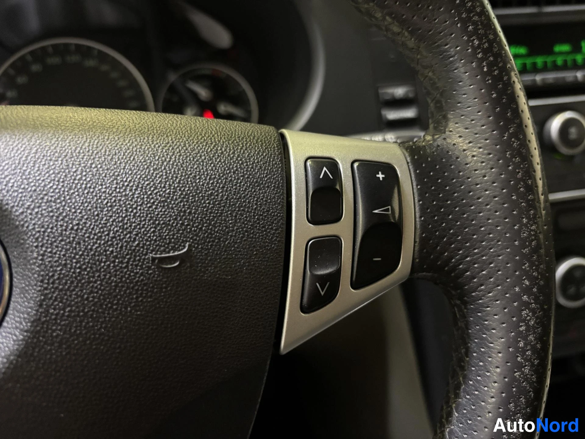Grey Saab 9-3 2009, detail, photo 11