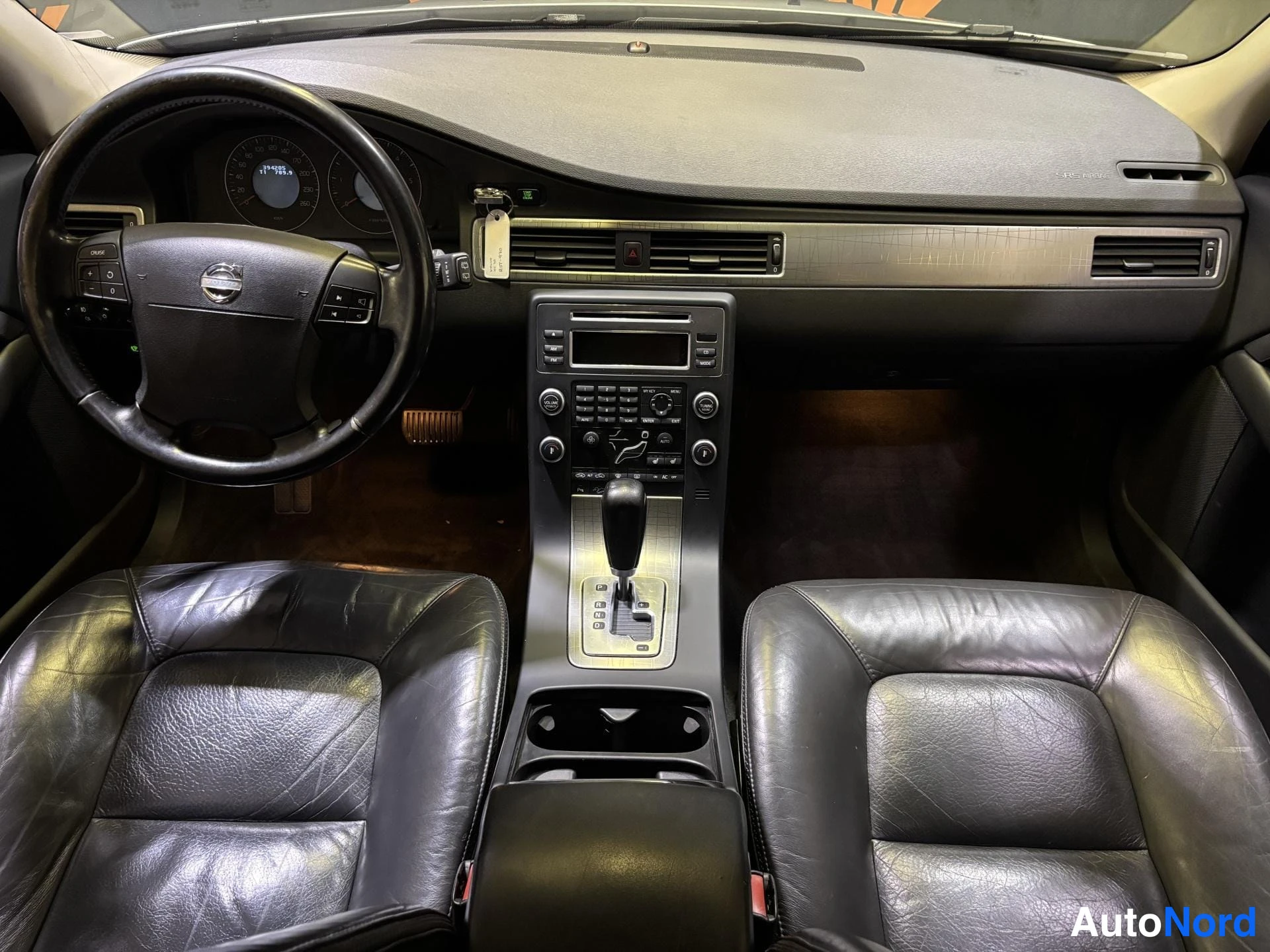 Grey Volvo XC70 2008, cockpit, photo 8