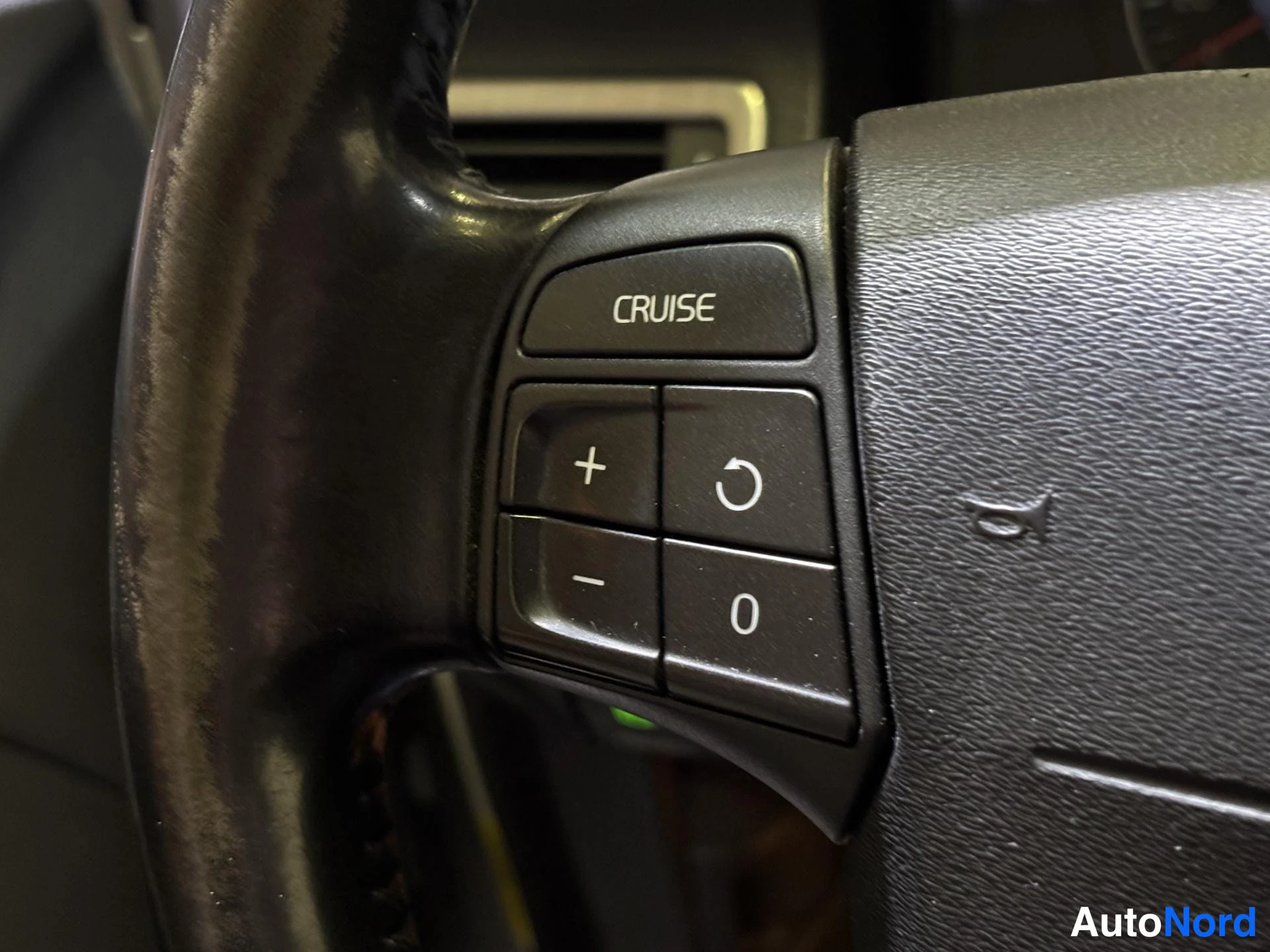 Grey Volvo XC70 2008, detail, photo 12