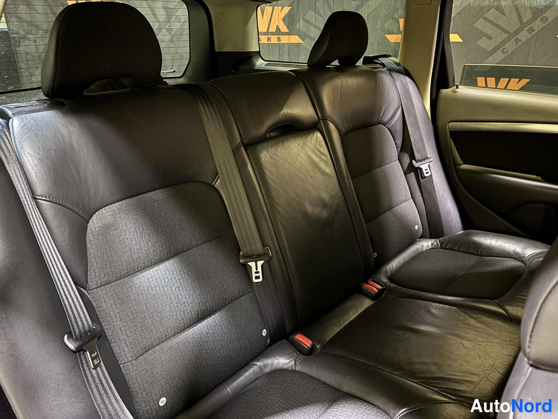 Beige Volvo V70 2008, rear seats, photo 9