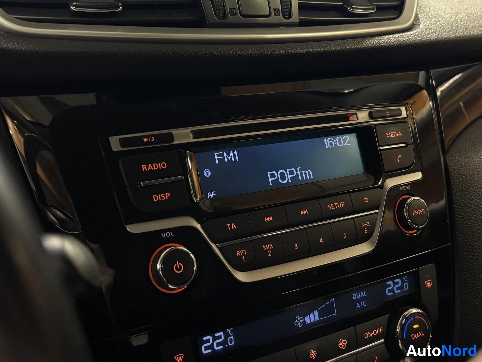 Musta Nissan Qashqai 2014, yksityiskohta, kuva 14