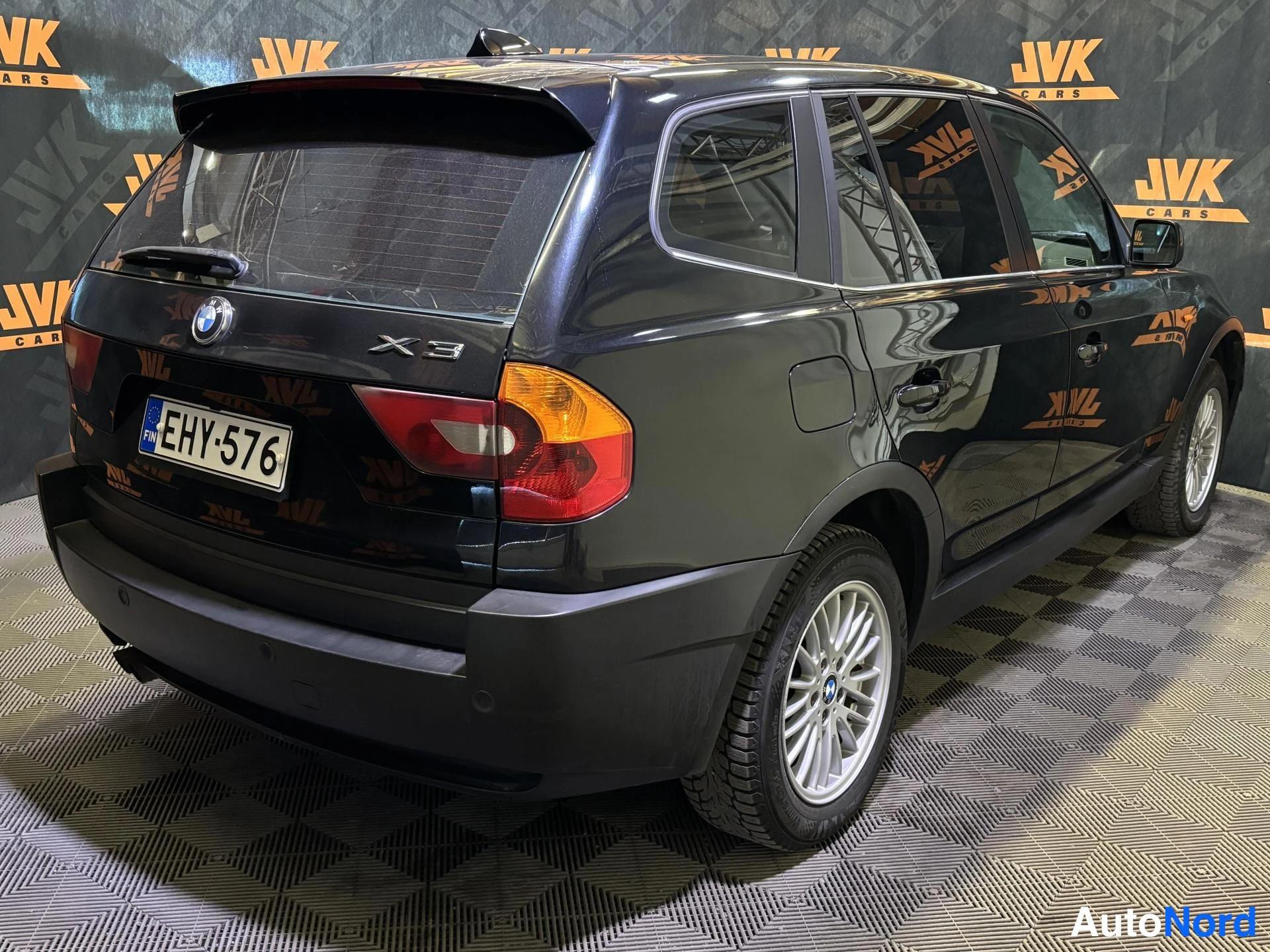 Black BMW X3 2006, rear three-quarter, photo 3