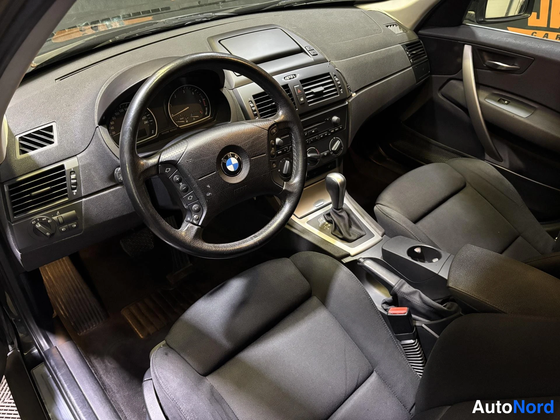 Black BMW X3 2006, cockpit, photo 5