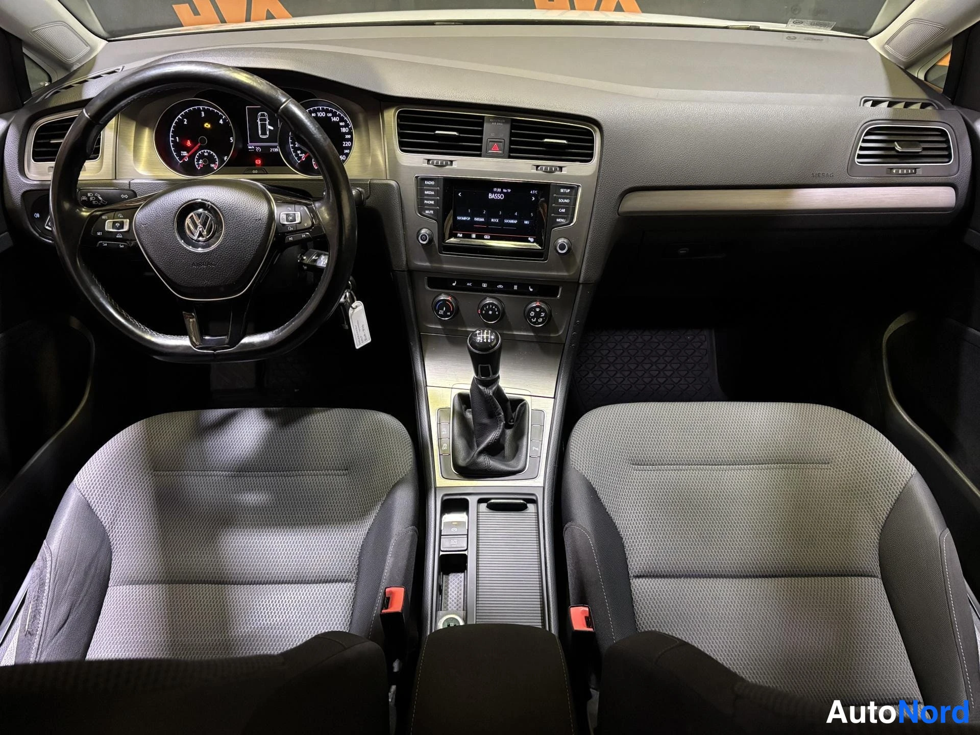 White Volkswagen Golf 2015, cockpit, photo 8