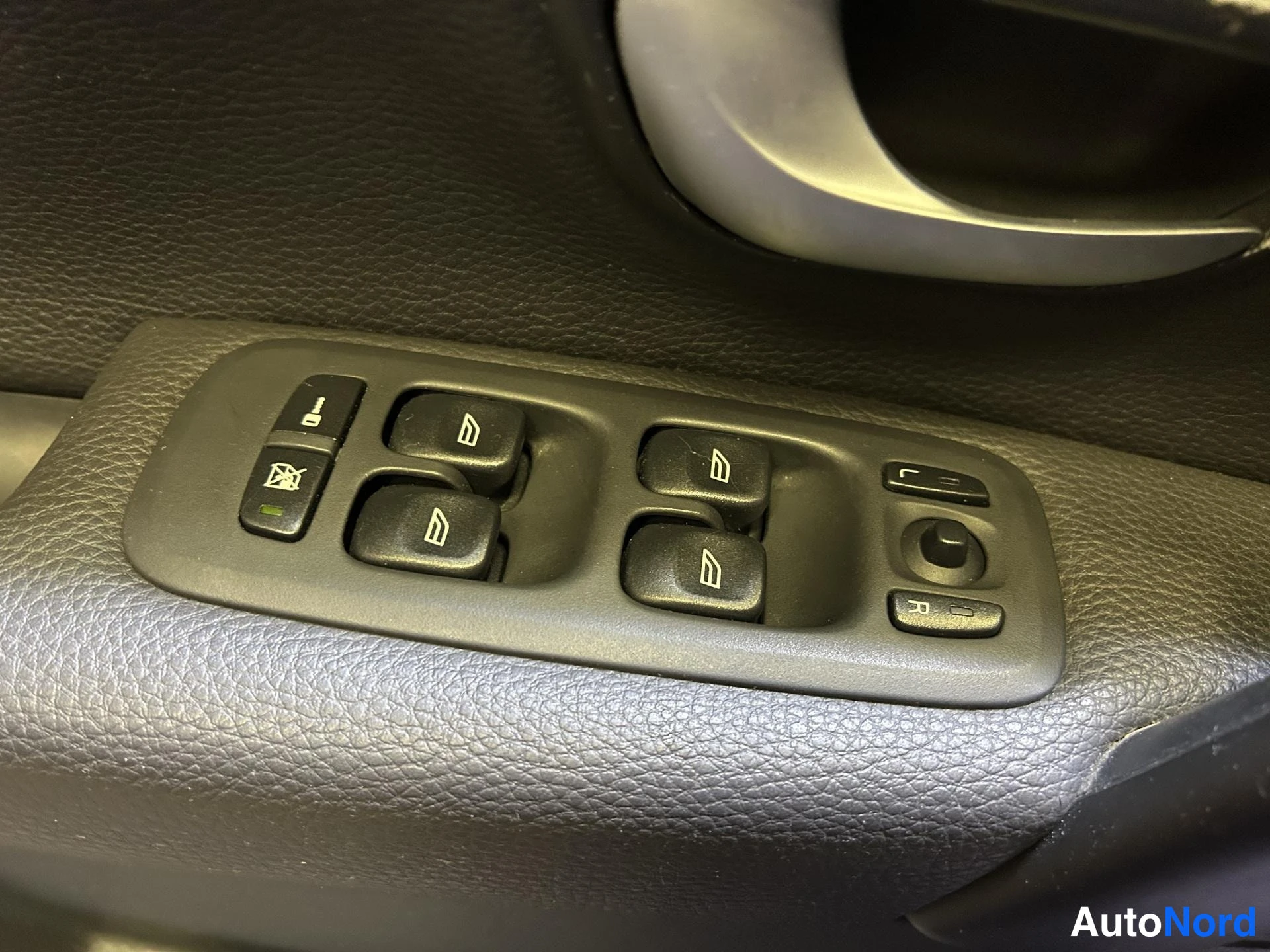 Grey Volvo S80 2006, detail, photo 15