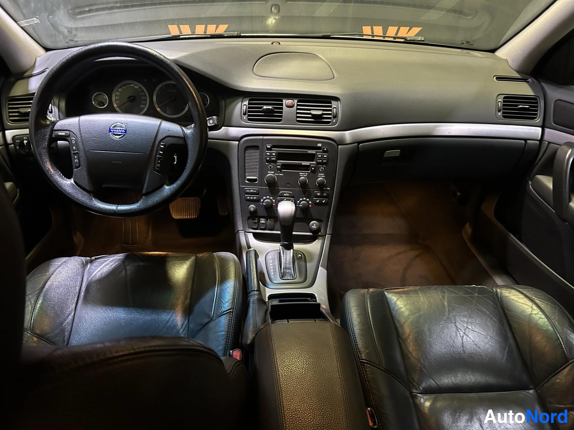 Grey Volvo S80 2006, cockpit, photo 6