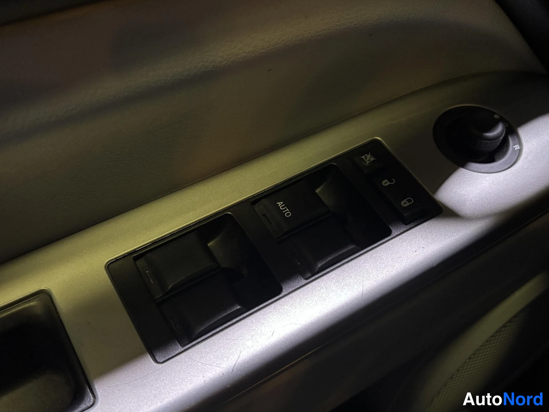 Black Jeep Compass 2008, detail, photo 12