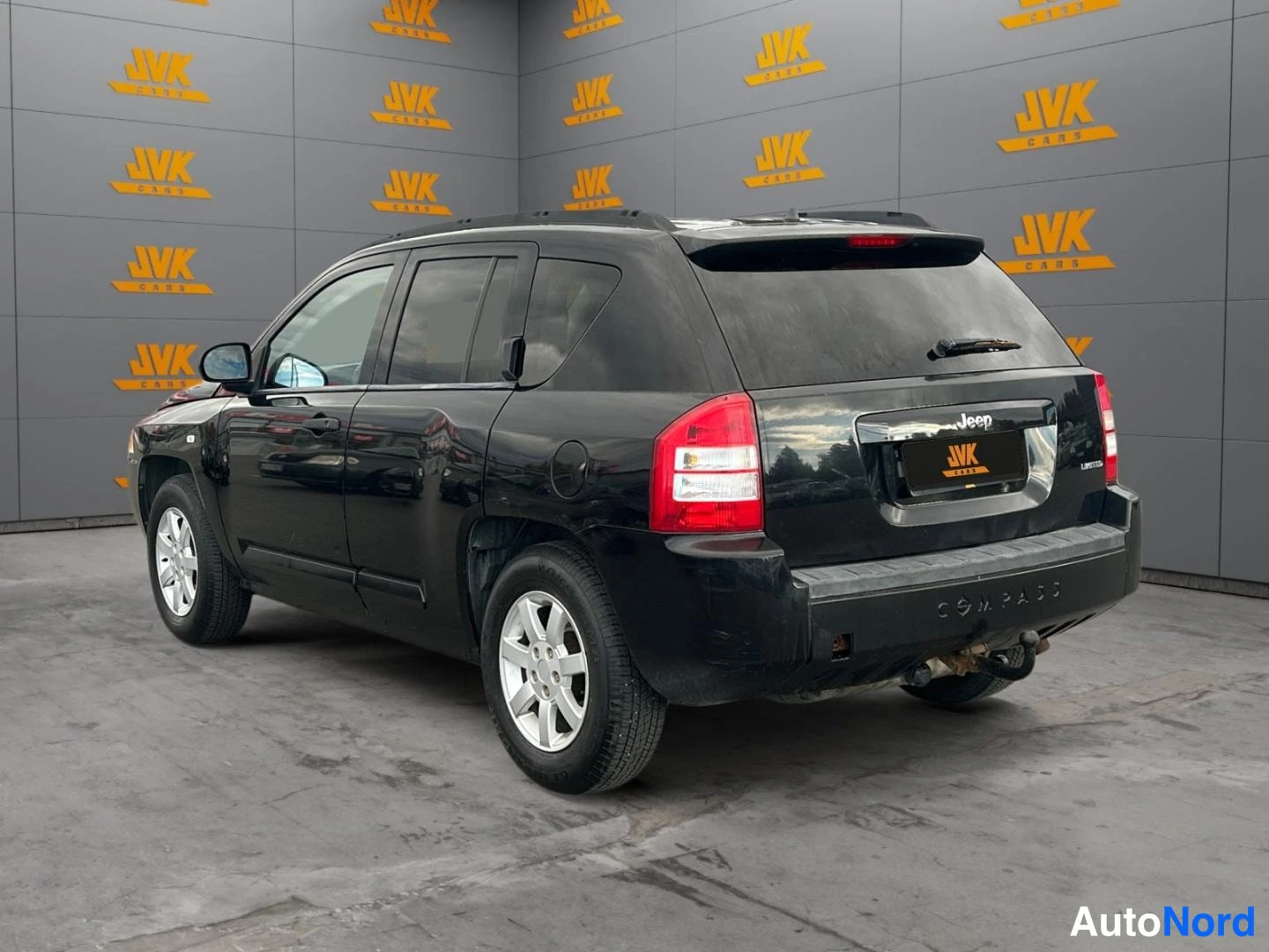 Black Jeep Compass 2008, rear three-quarter, photo 6