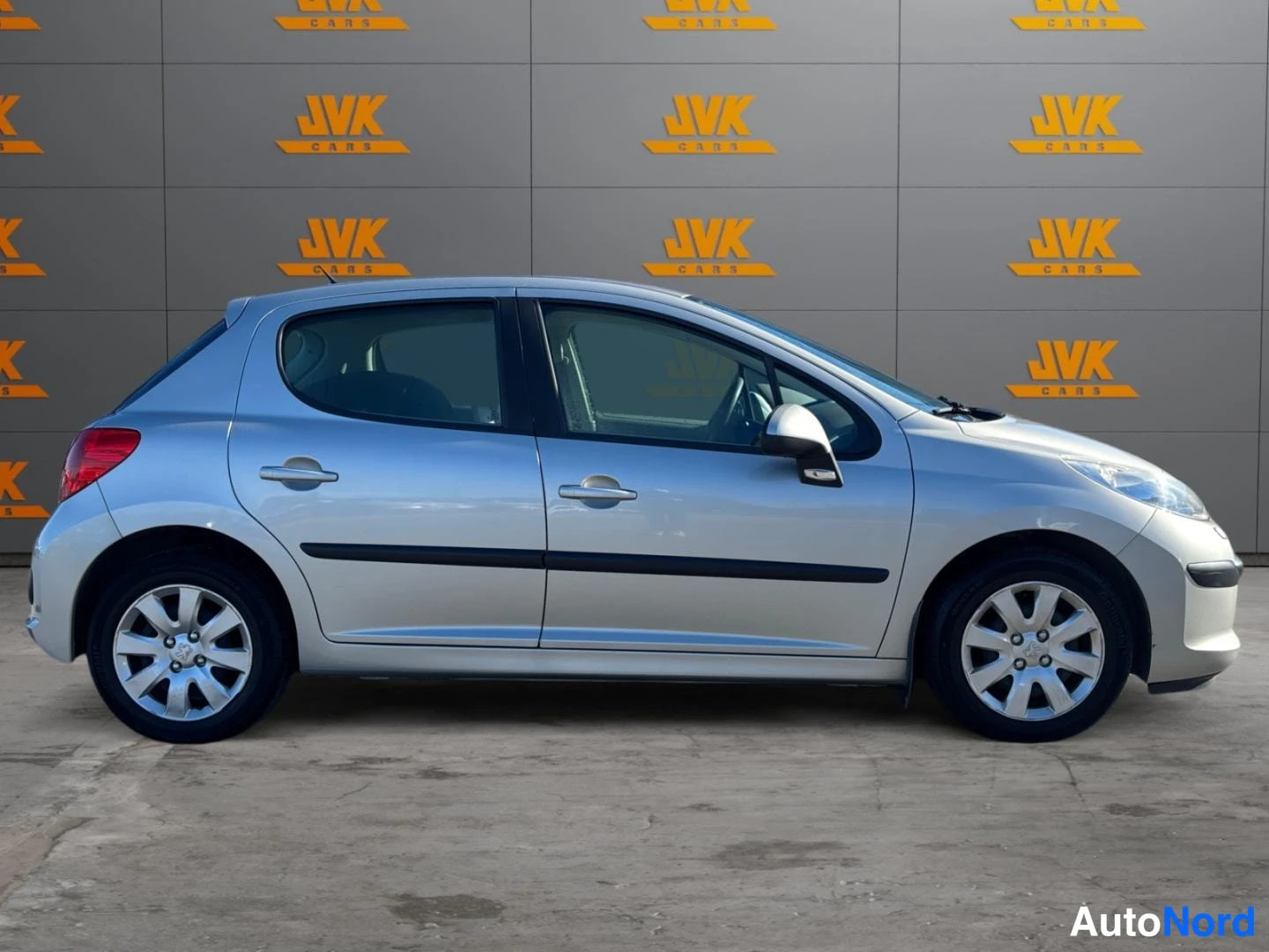 Grey Peugeot 207 2007, side, photo 5