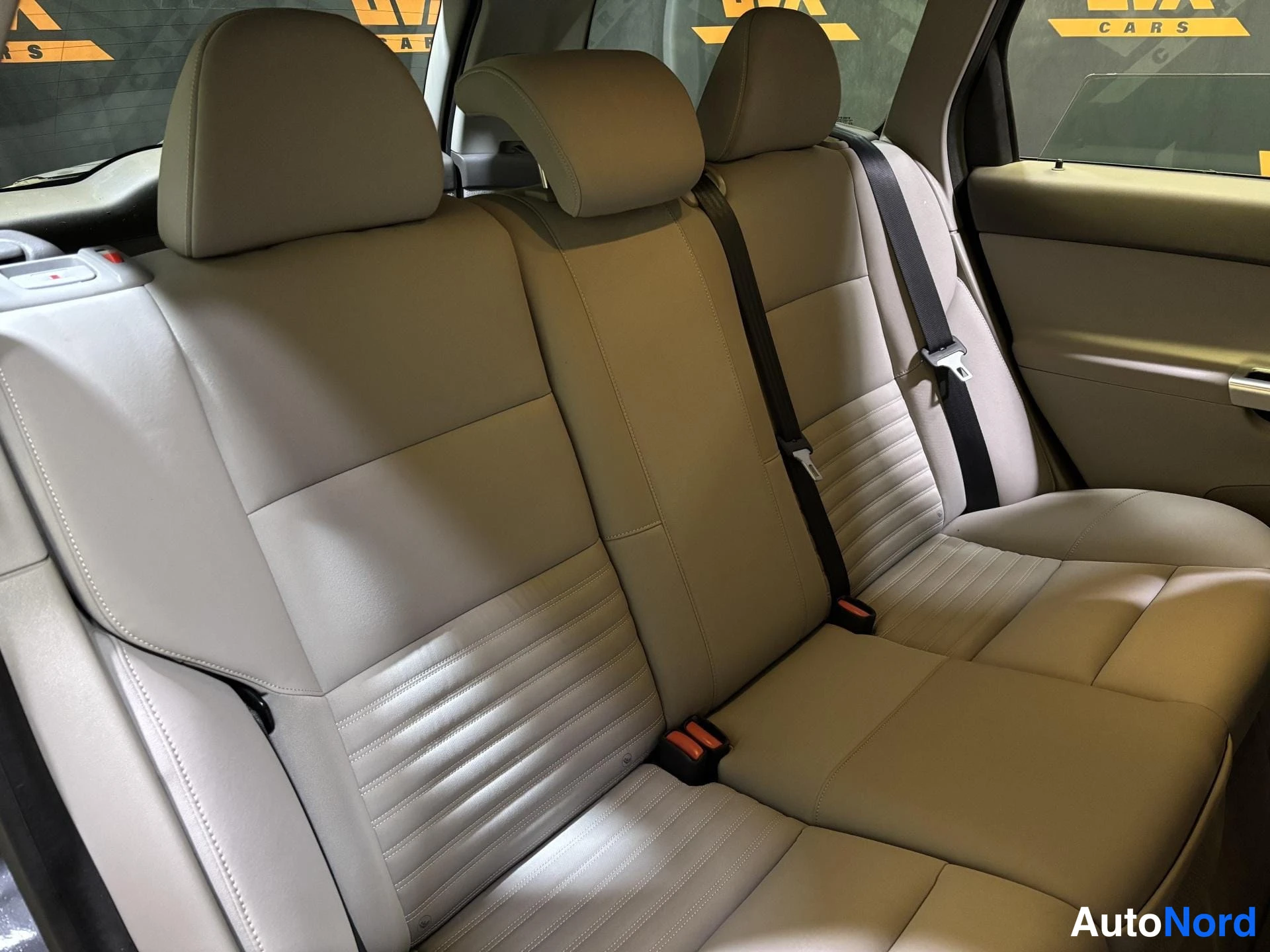 Grey Volvo V50 2011, rear seats, photo 11