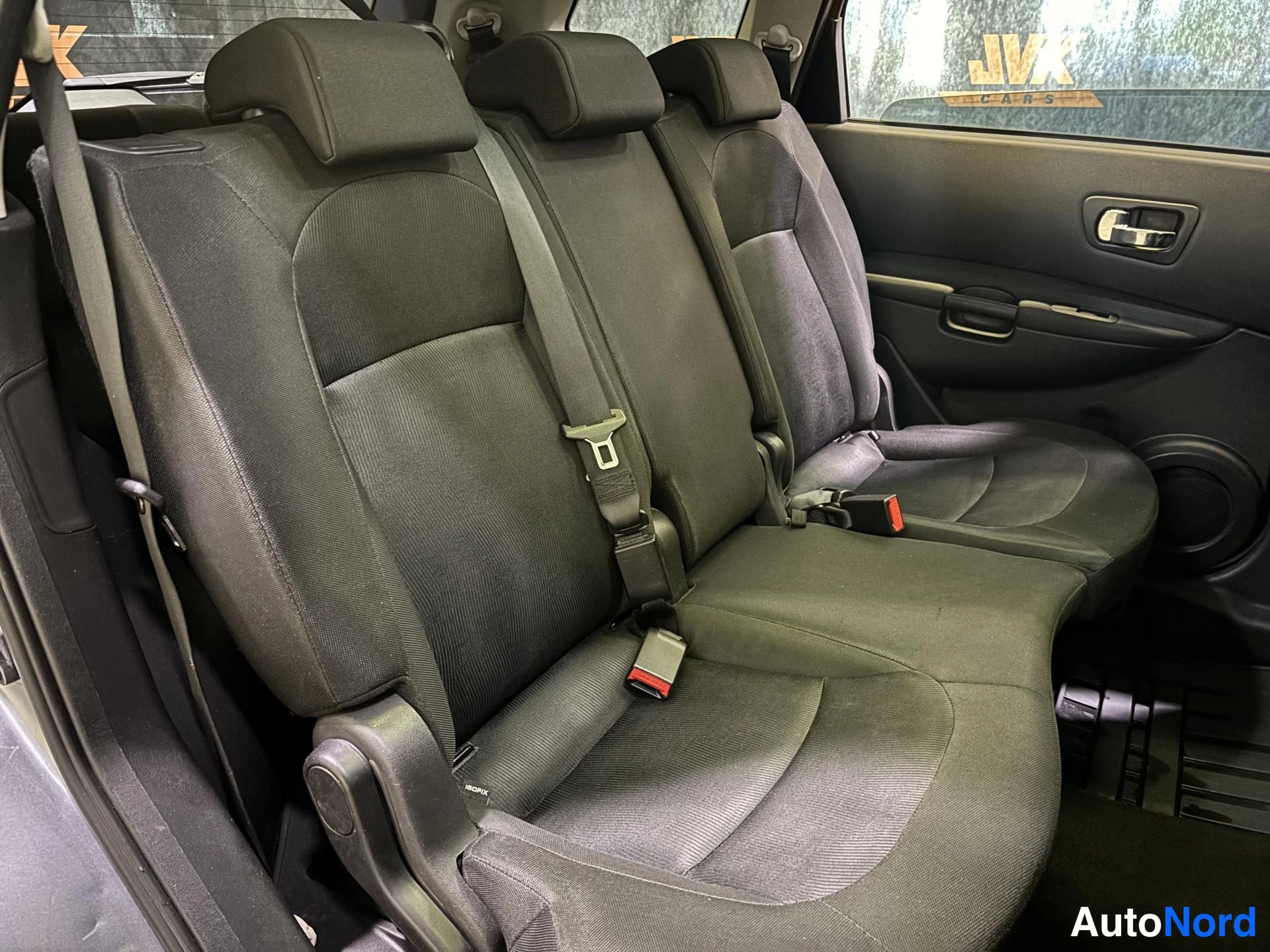 Grey Nissan Qashqai+2 2013, rear seats, photo 9