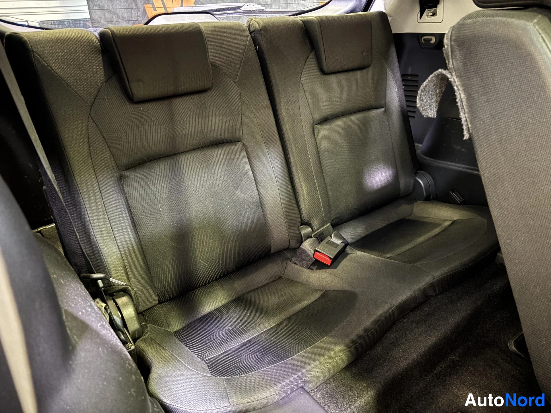 Grey Nissan Qashqai+2 2013, rear seats, photo 10