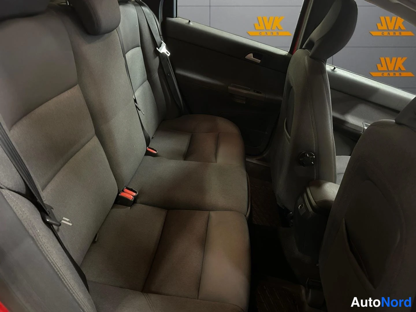 Red Volvo V50 2007, rear seats, photo 11