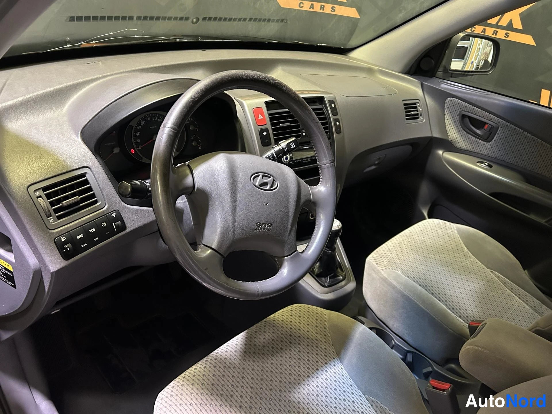 Black Hyundai Tucson 2006, cockpit, photo 7