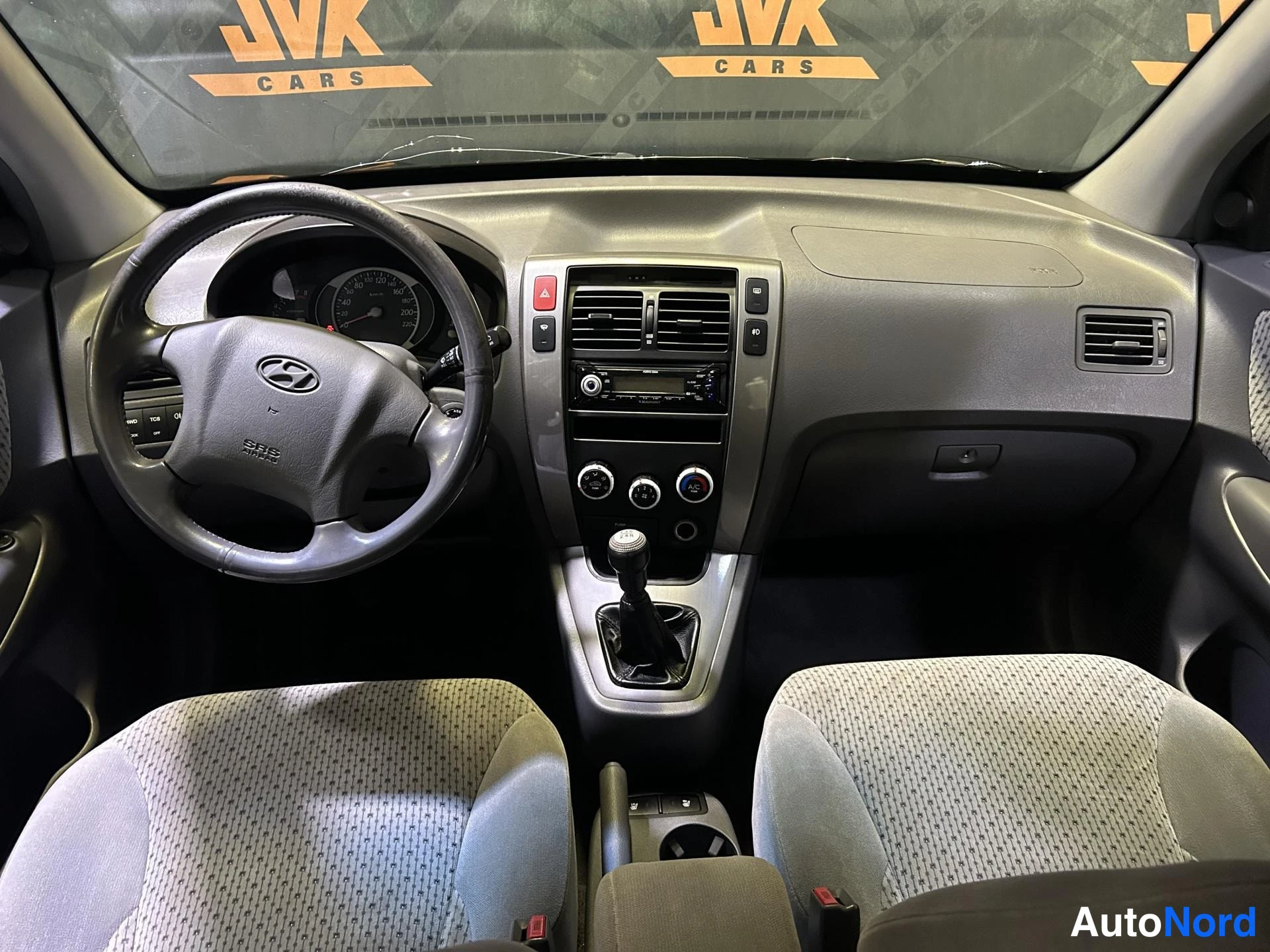Black Hyundai Tucson 2006, cockpit, photo 5