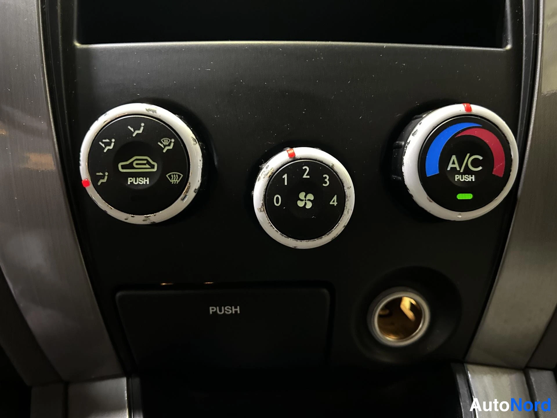 Black Hyundai Tucson 2006, detail, photo 11