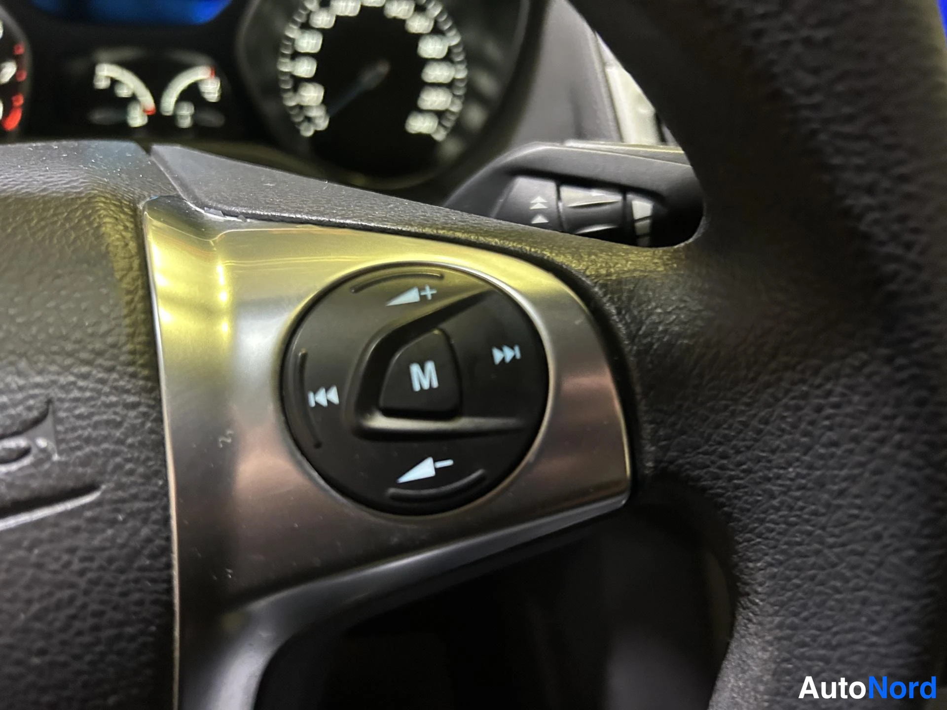Grey Ford Focus 2012, detail, photo 13