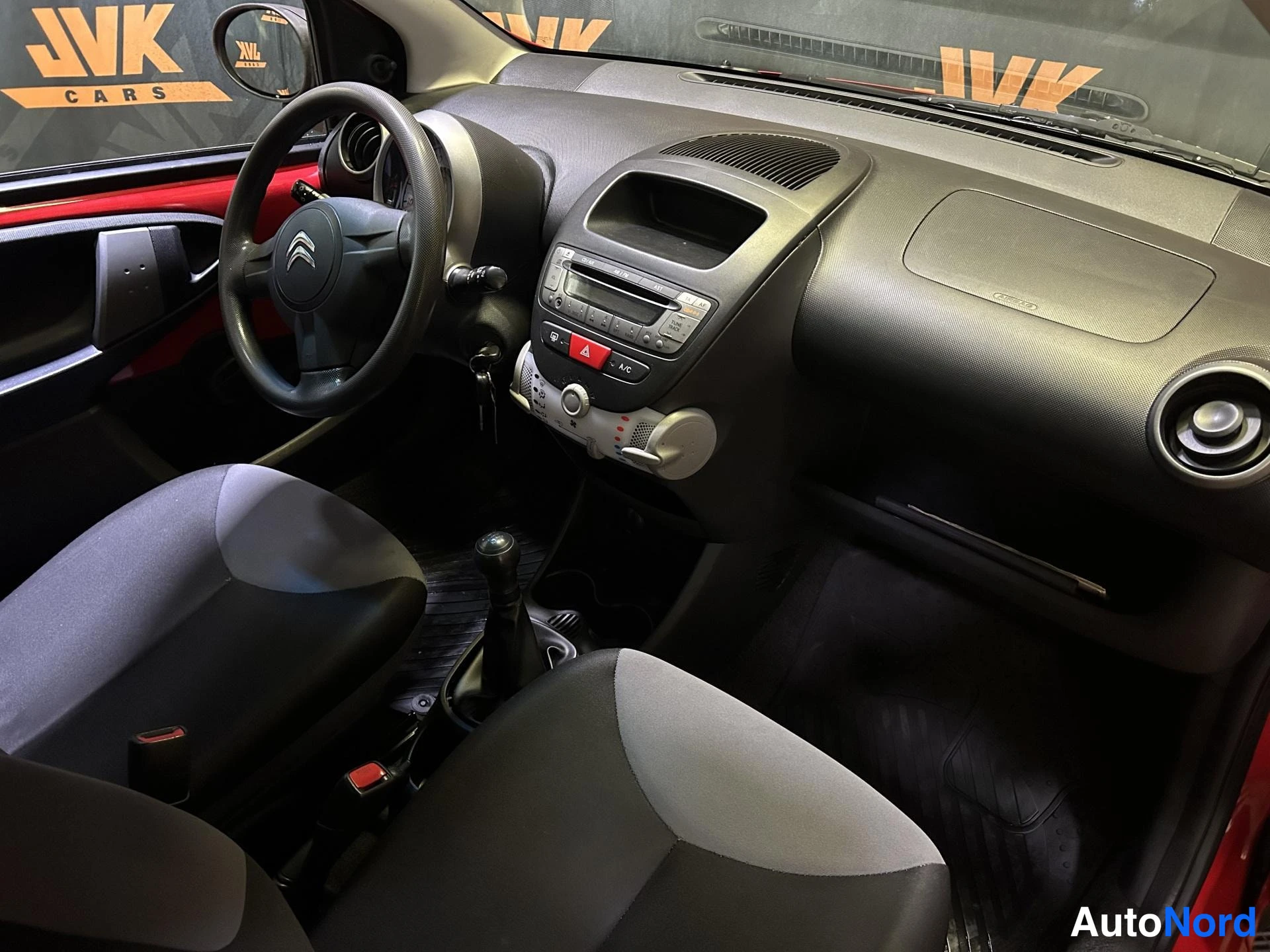 Red Citroen C1 2012, front seats, photo 10