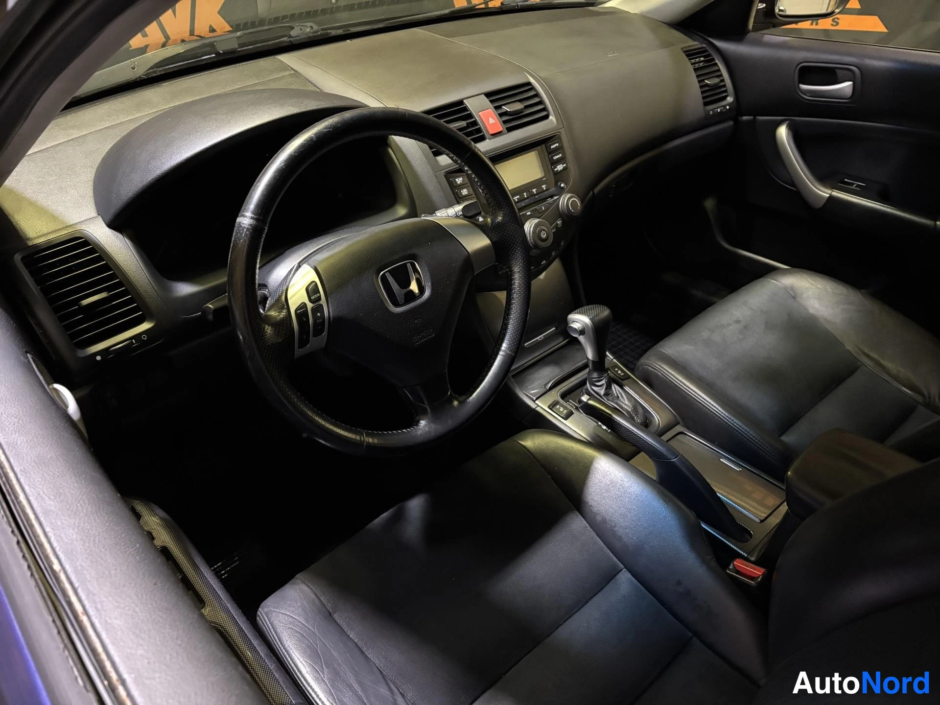 Blue Honda Accord 2004, cockpit, photo 5