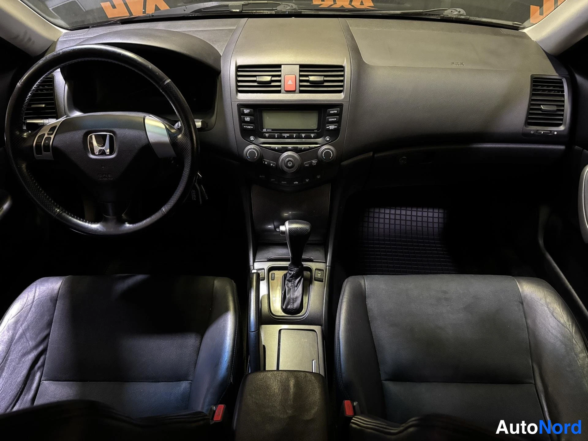 Blue Honda Accord 2004, cockpit, photo 6