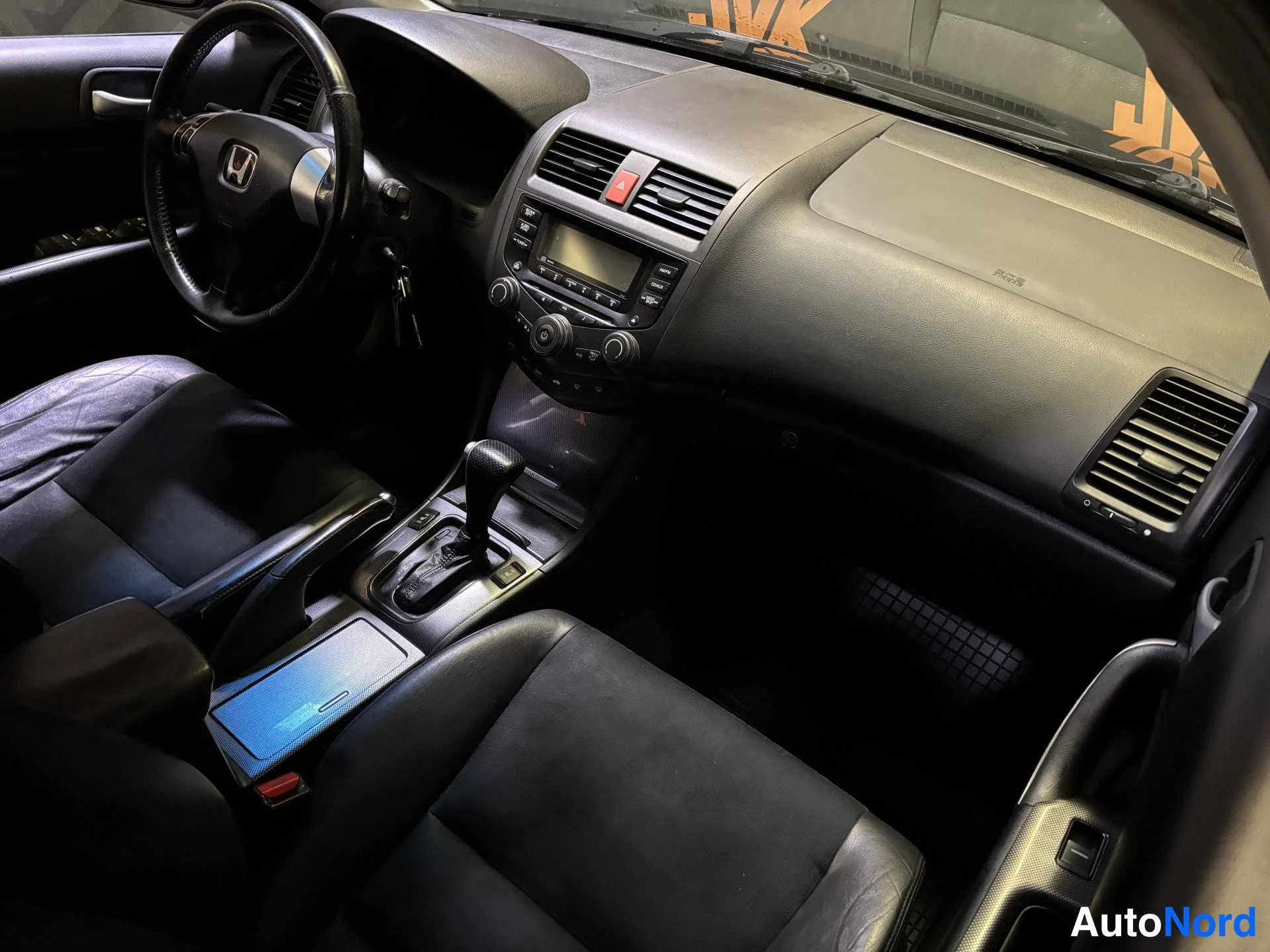 Blue Honda Accord 2004, cockpit, photo 7