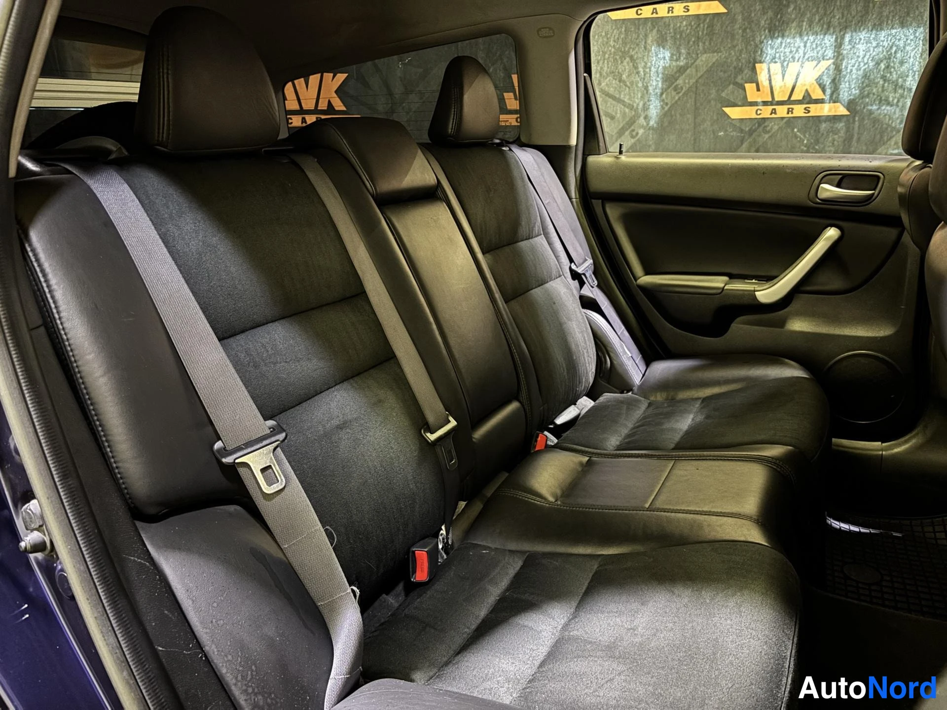 Blue Honda Accord 2004, rear seats, photo 9