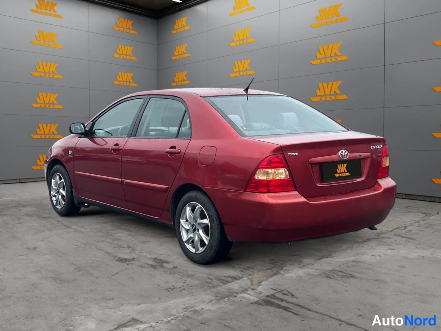 Red Toyota Corolla 2003, rear three-quarter, photo 6