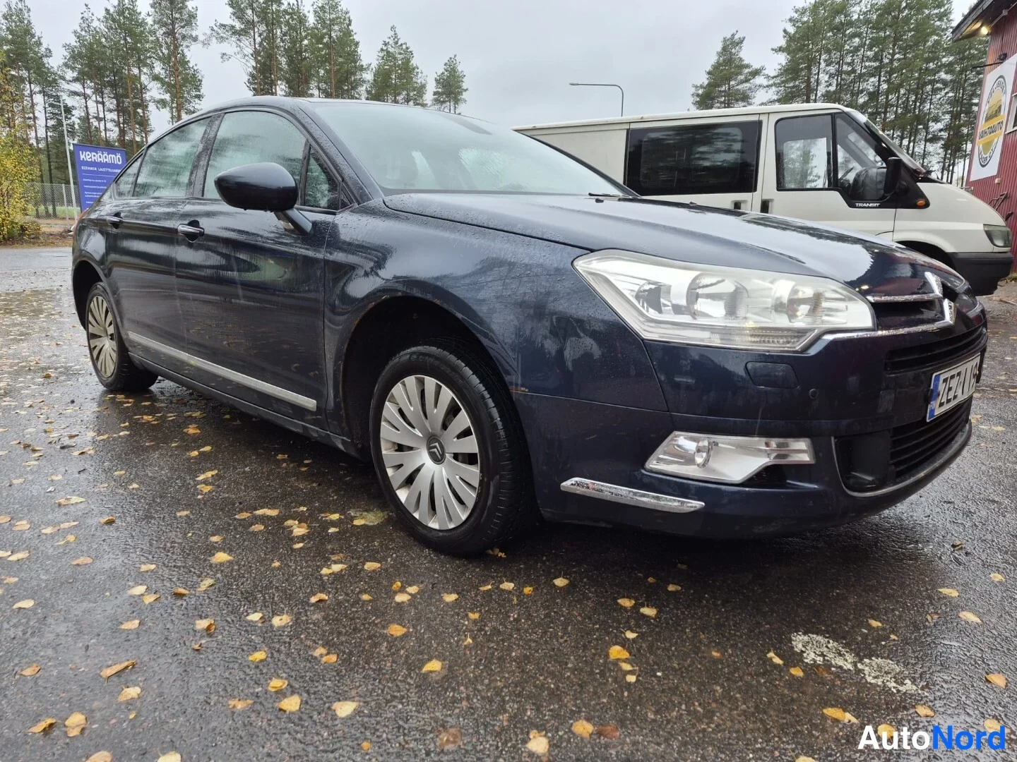 Sininen Citroen C5 2008, etuviisto, keula oikealle, kuva 3