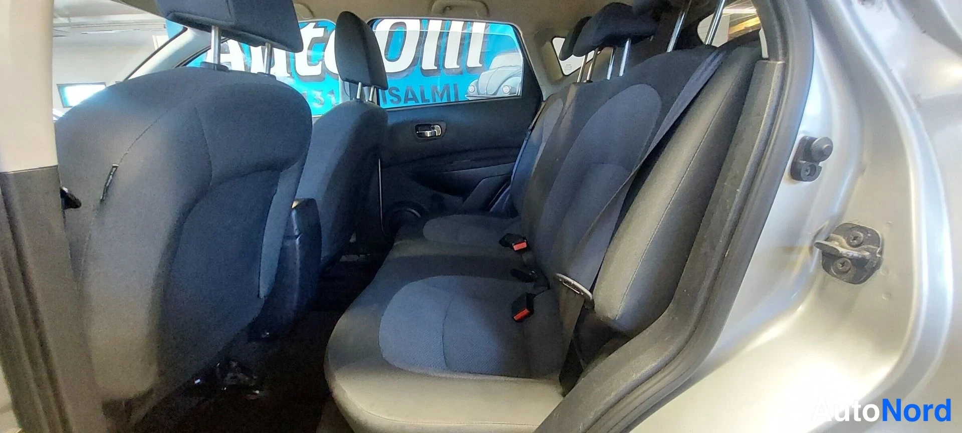 Hopea Nissan Qashqai 2009, takaistuimet, kuva 7